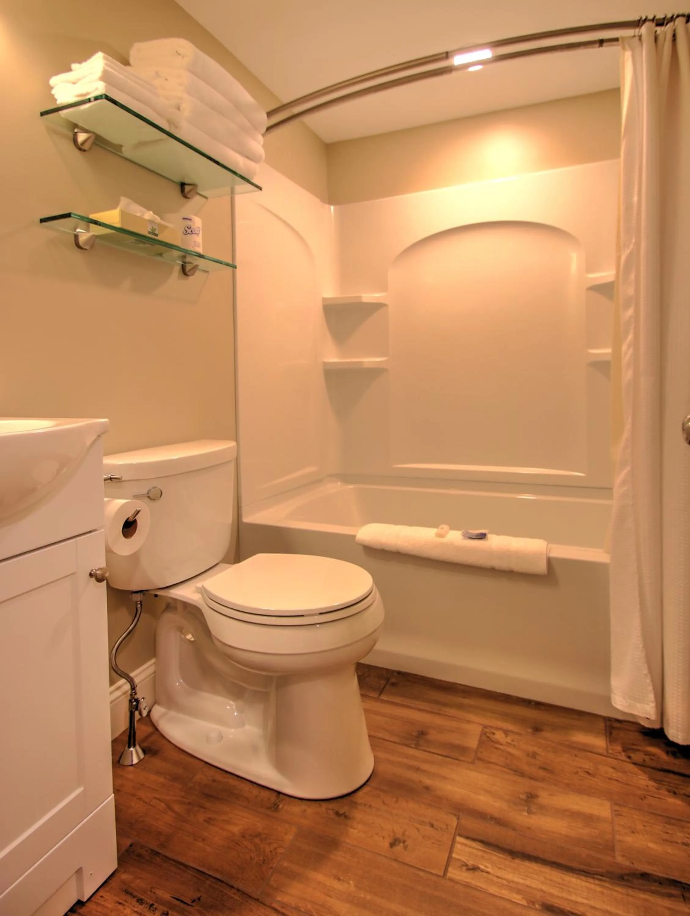 Bathroom in Studio East Motel