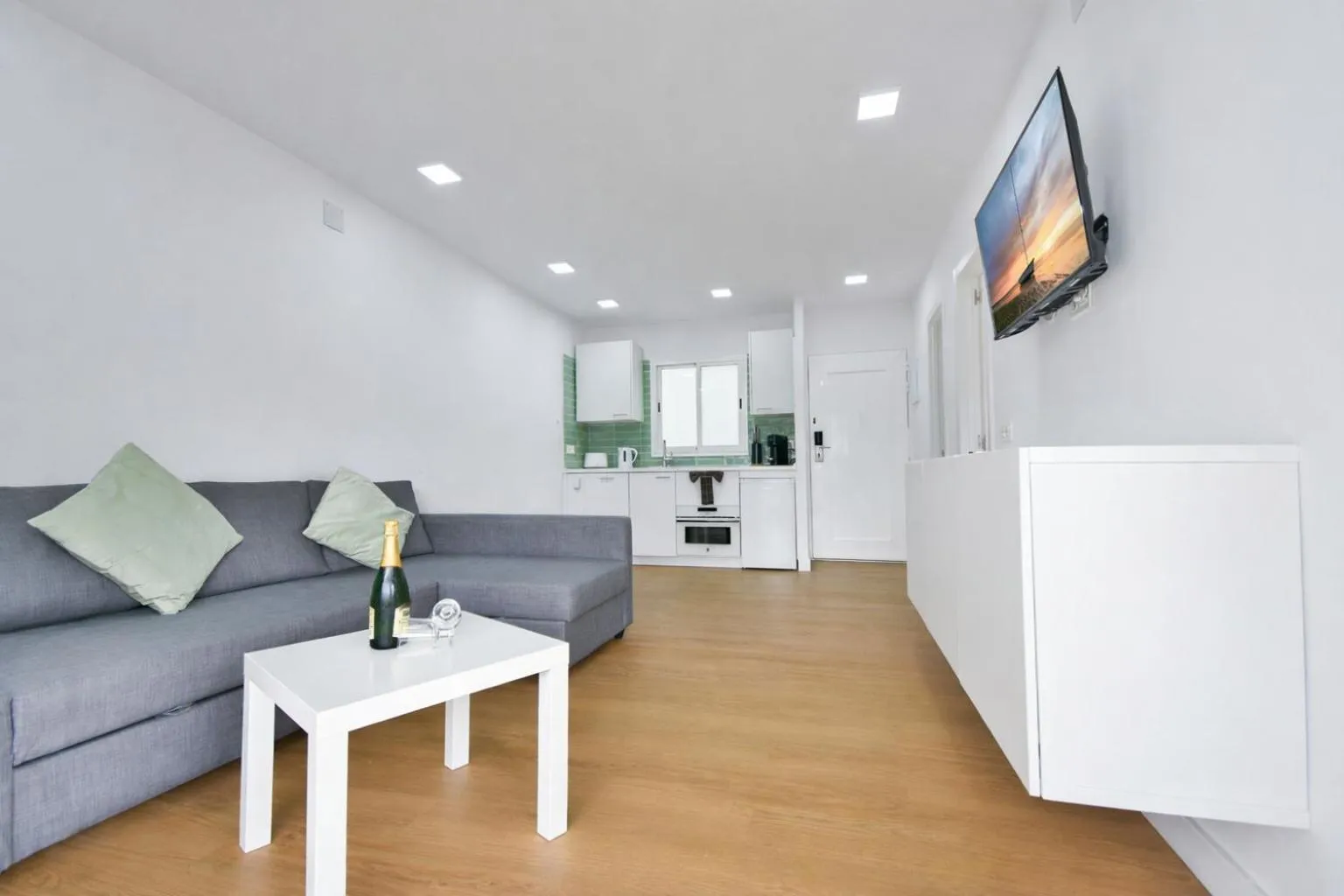 TV and multimedia in Palm Suites