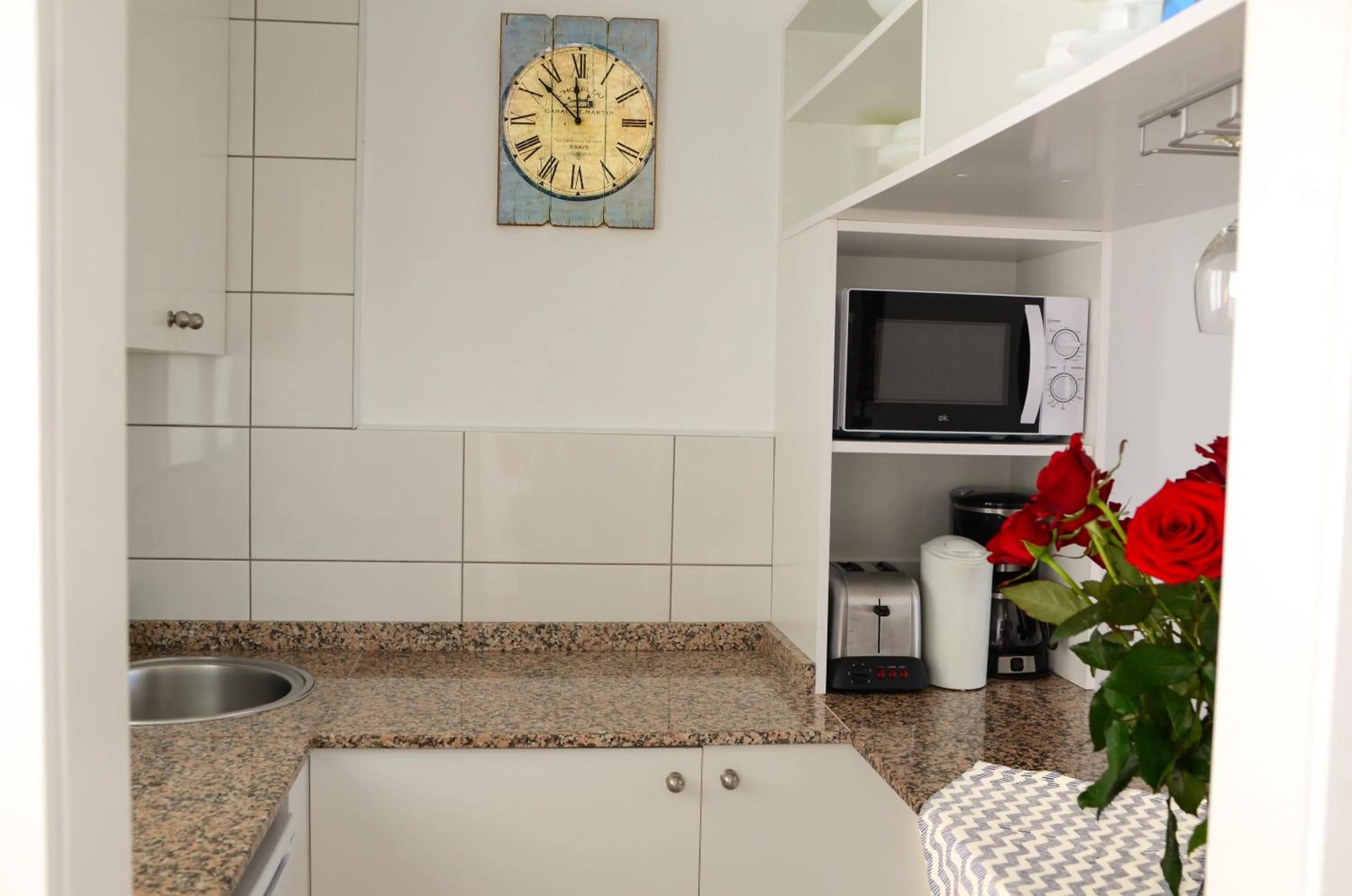 Kitchen or kitchenette in Calypso Oasis Apartments