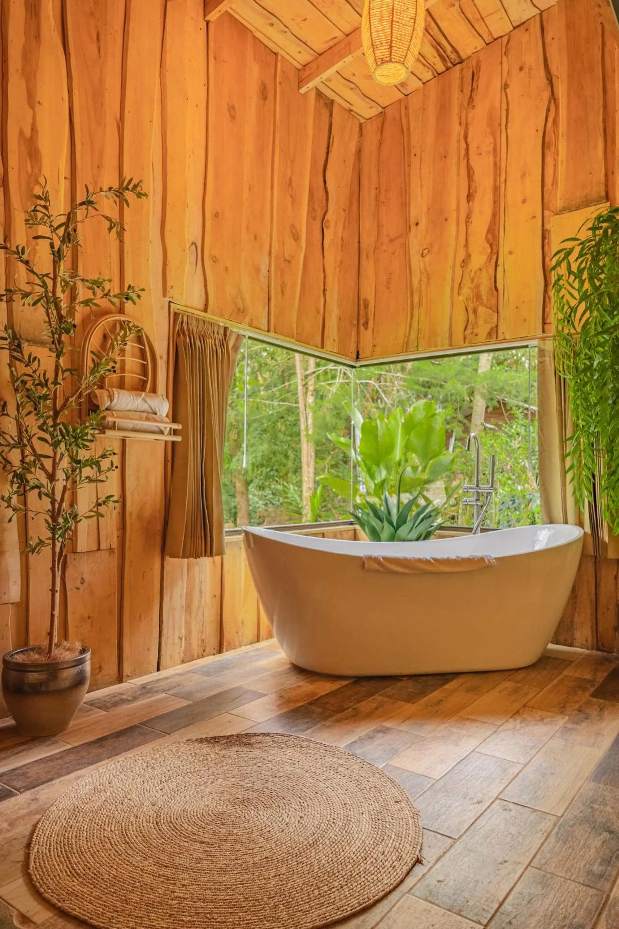 Hot Tub in Hotel & Spa Escondite de la Montaña