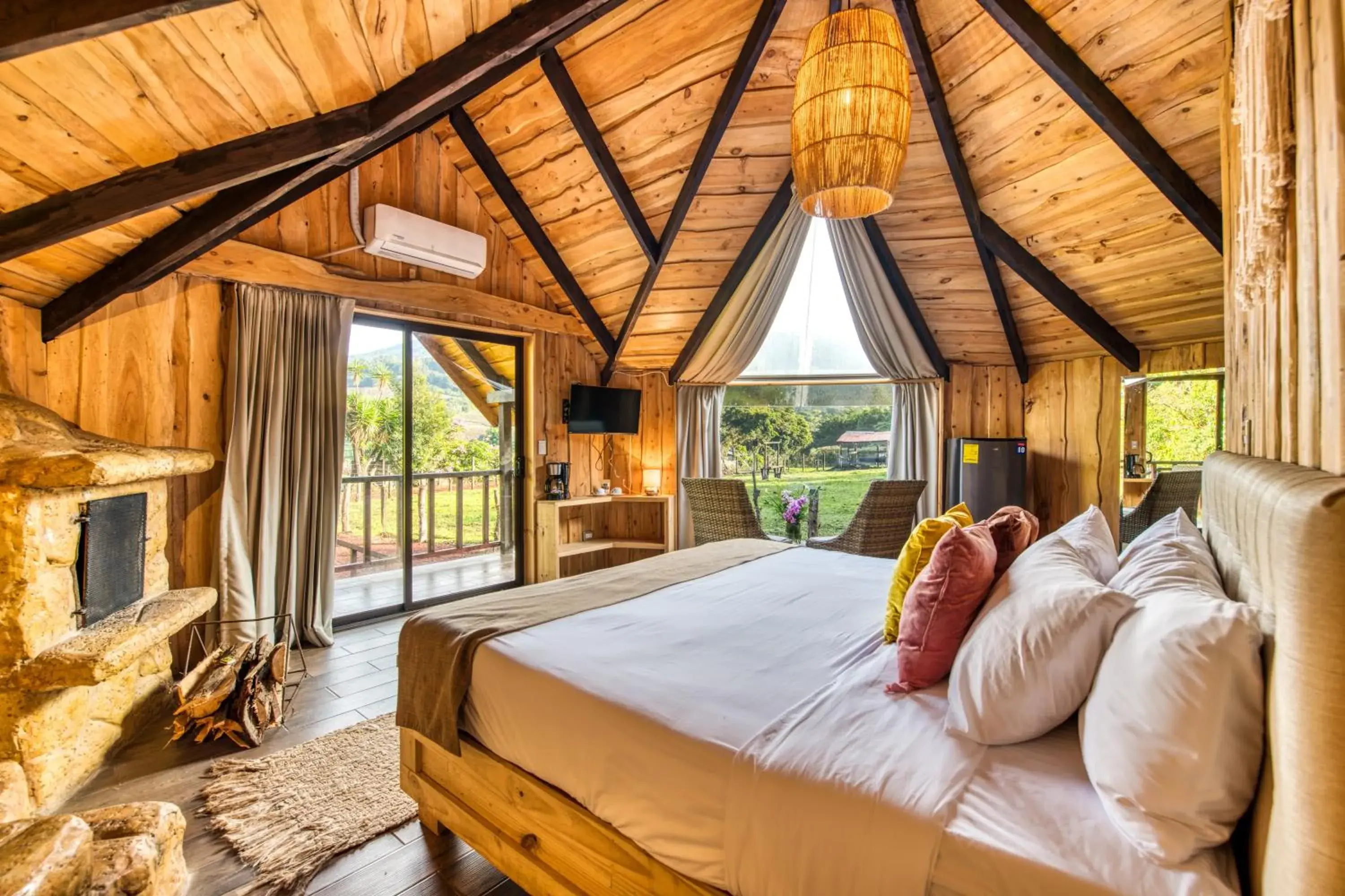 Master Suite in Hotel & Spa Escondite de la Montaña Master Suite in Hotel & Spa Escondite de la Montaña