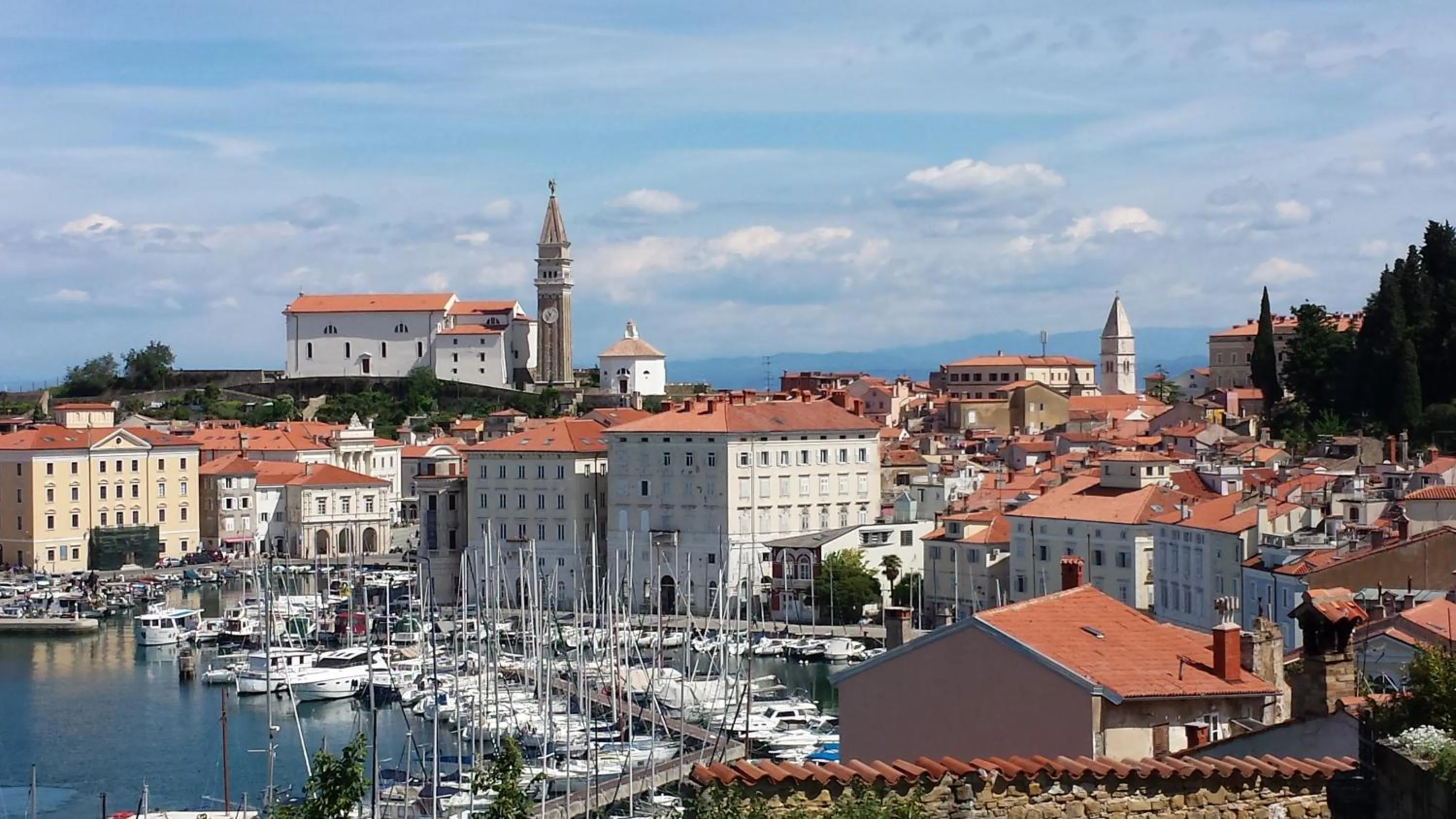 Natural landscape in Piranika