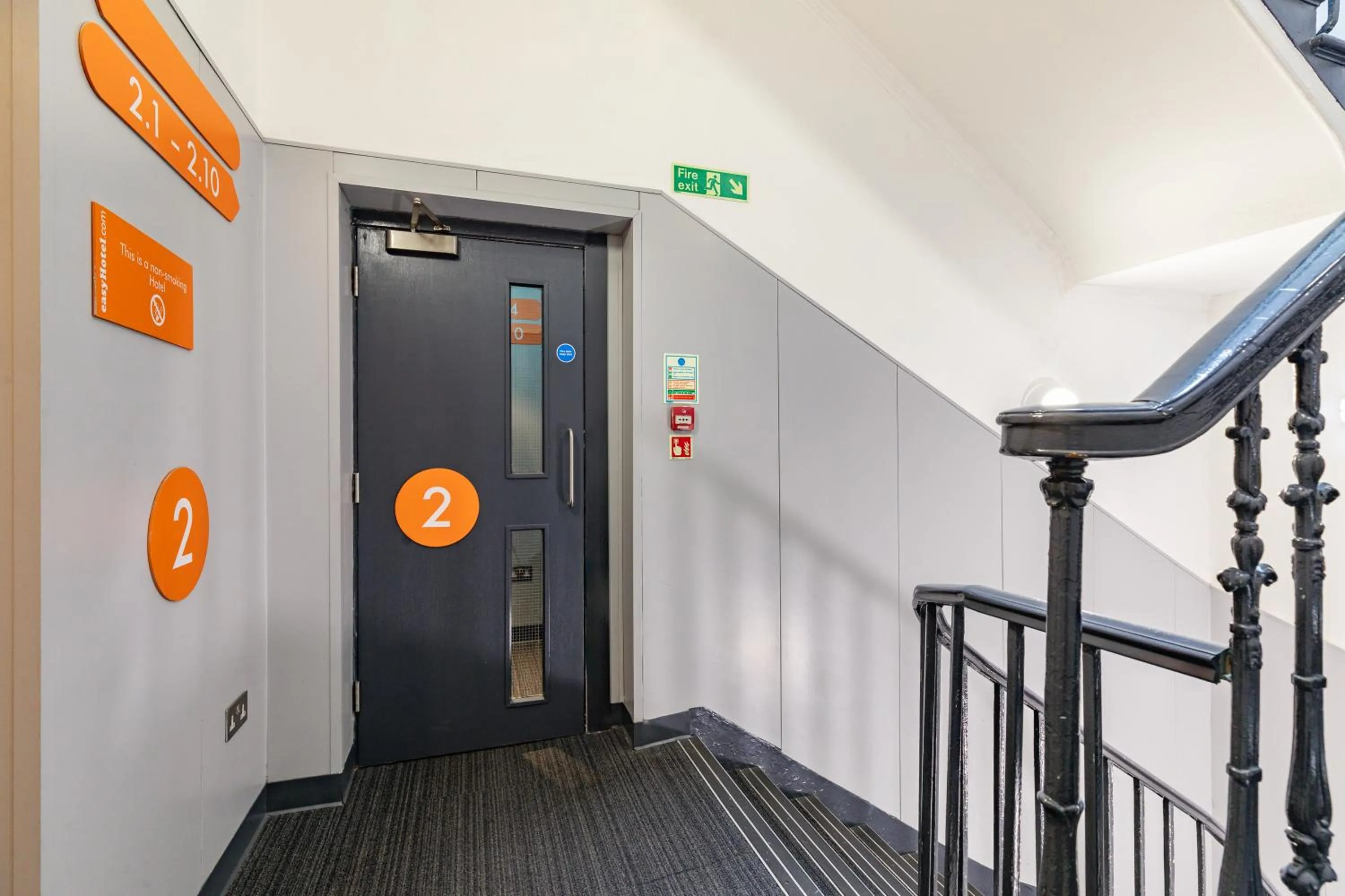 Property building in easyHotel Edinburgh