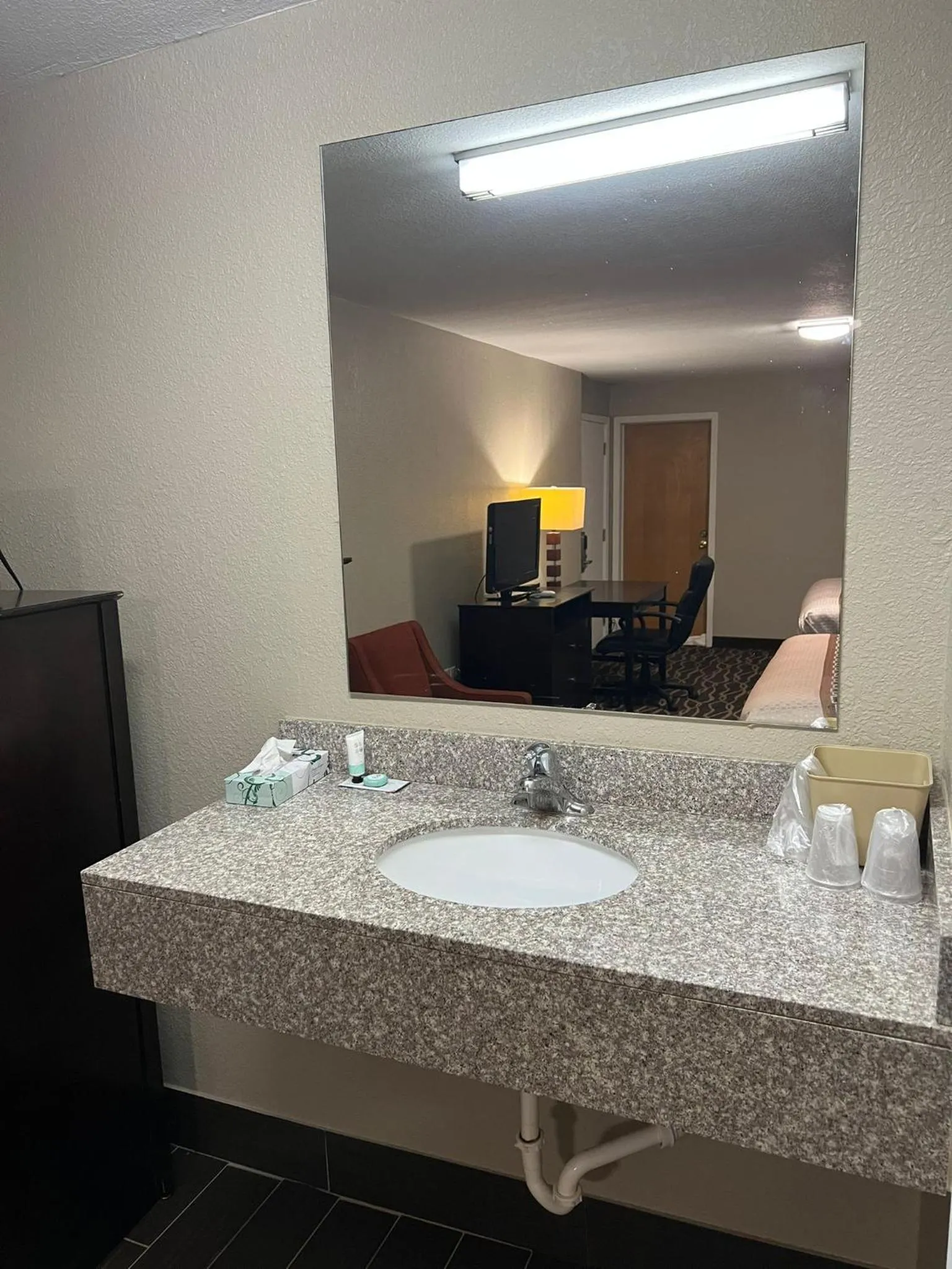 Westbridge Inn and Suites