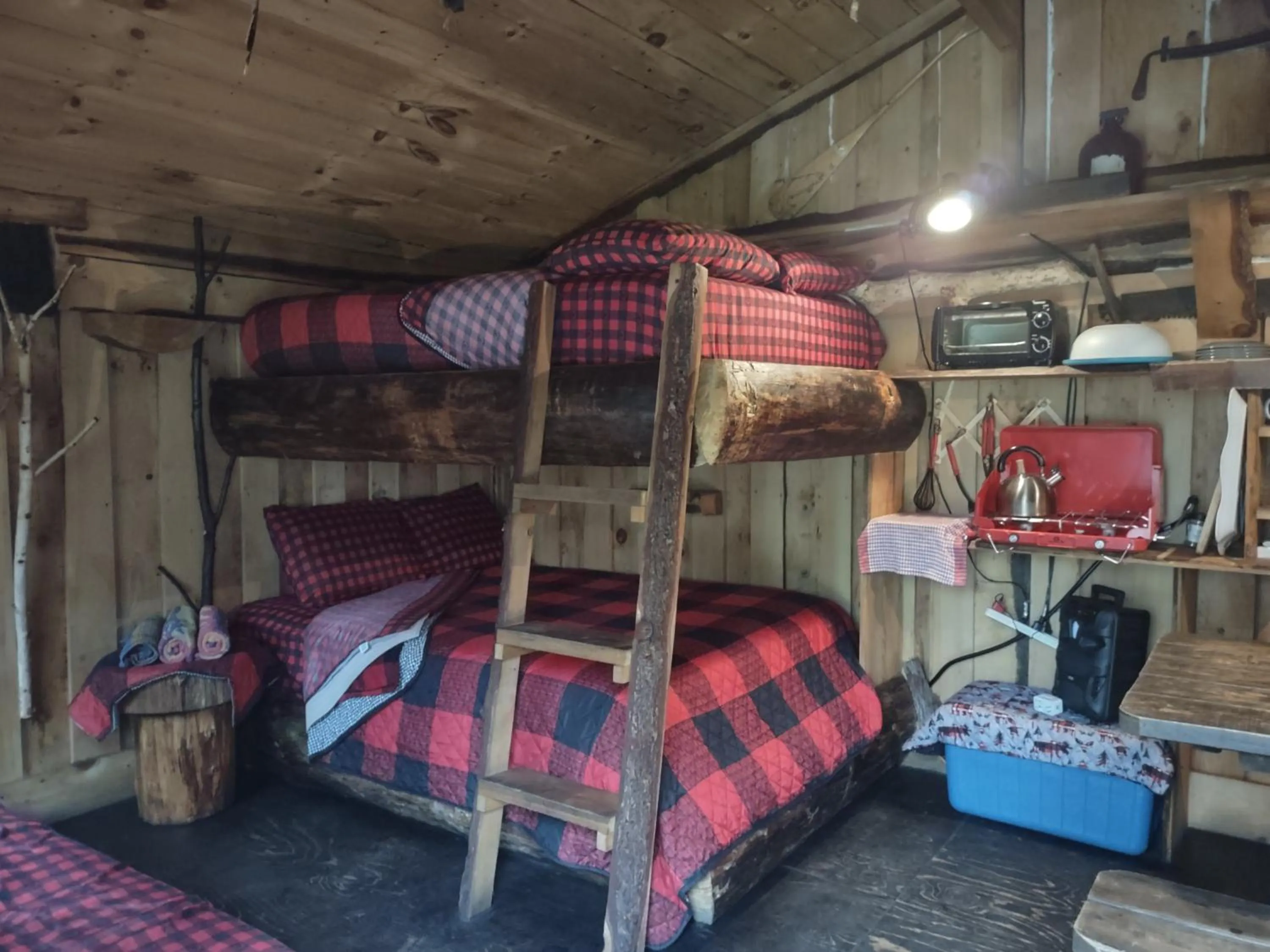 Bed in Hébergement de la Montagne St-Roch