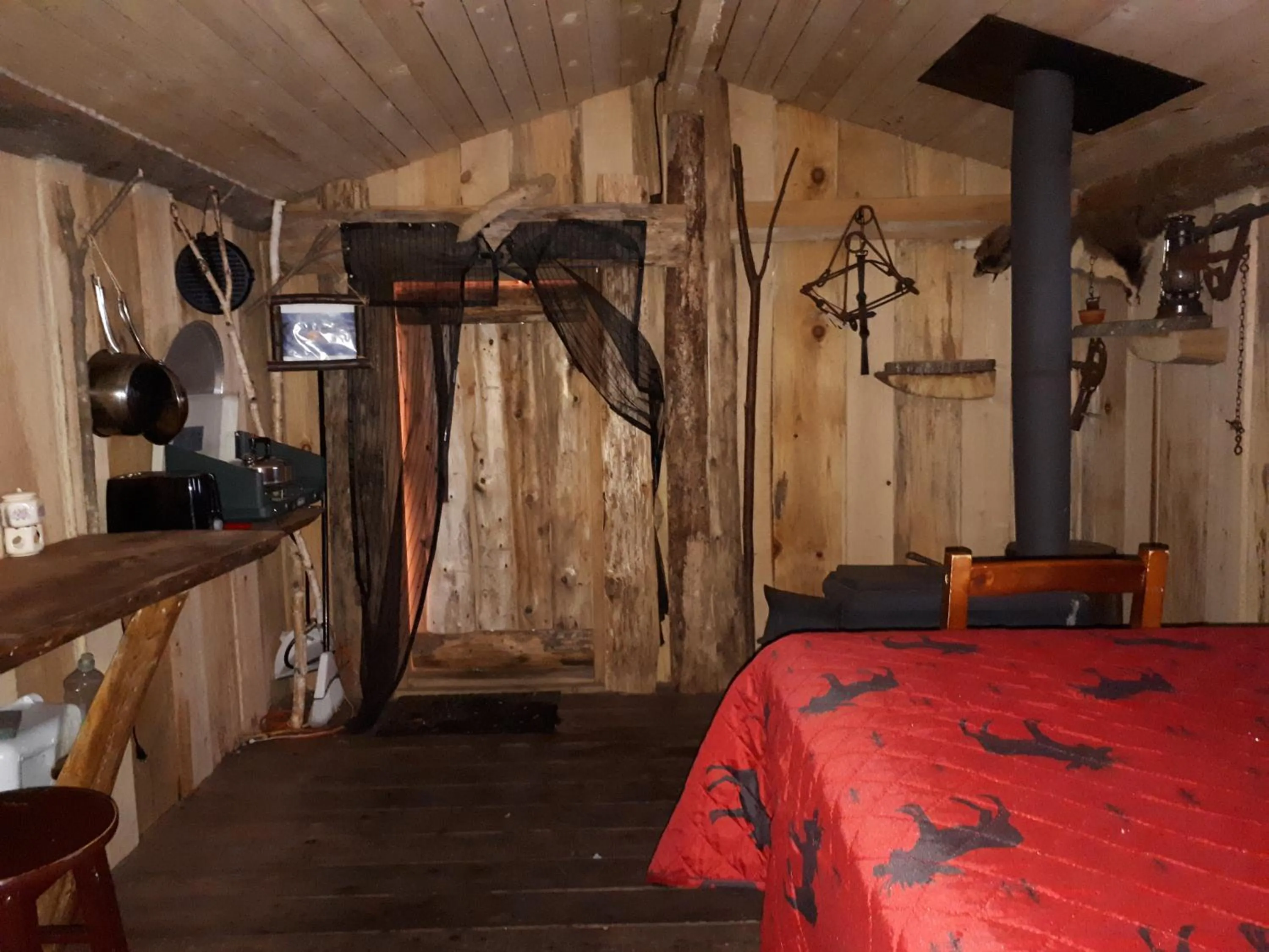 Bed in Hébergement de la Montagne St-Roch