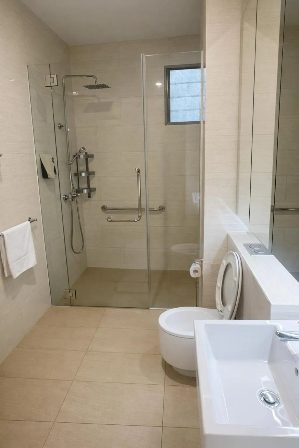 Toilet in Oxley Thanksgiving Residence