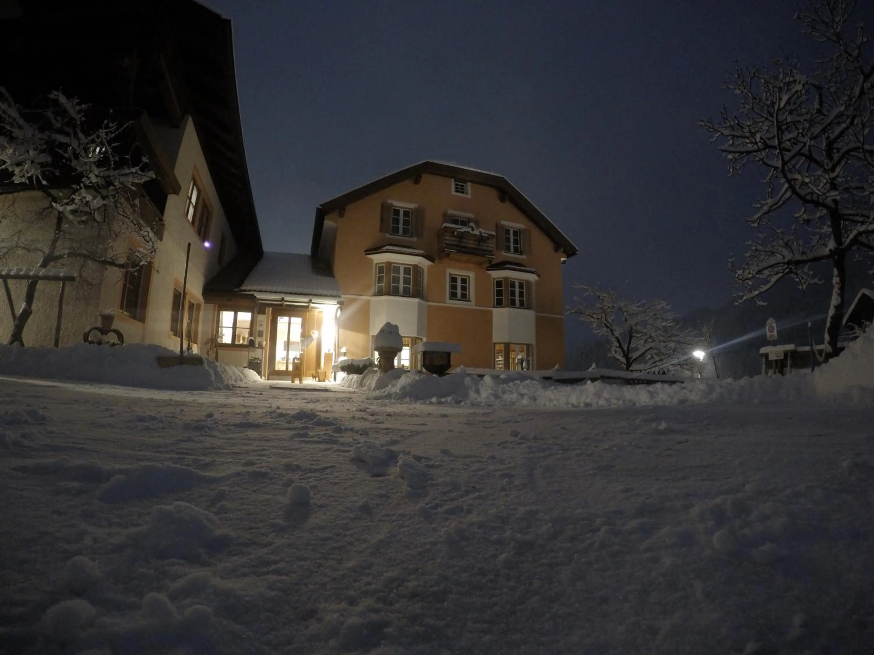 Property building in Villa Alba