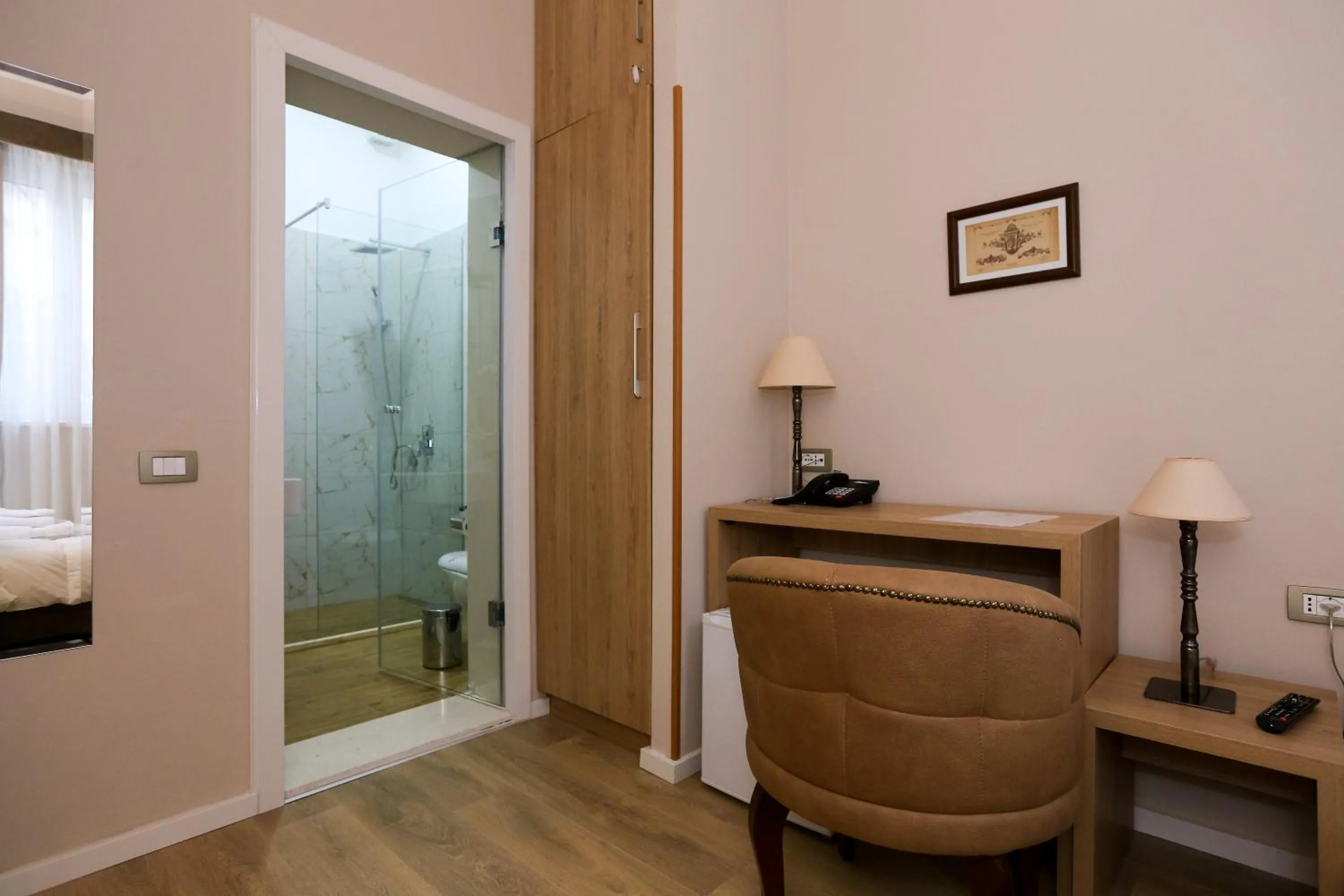 Bedroom in Hotel Hermes Tirana