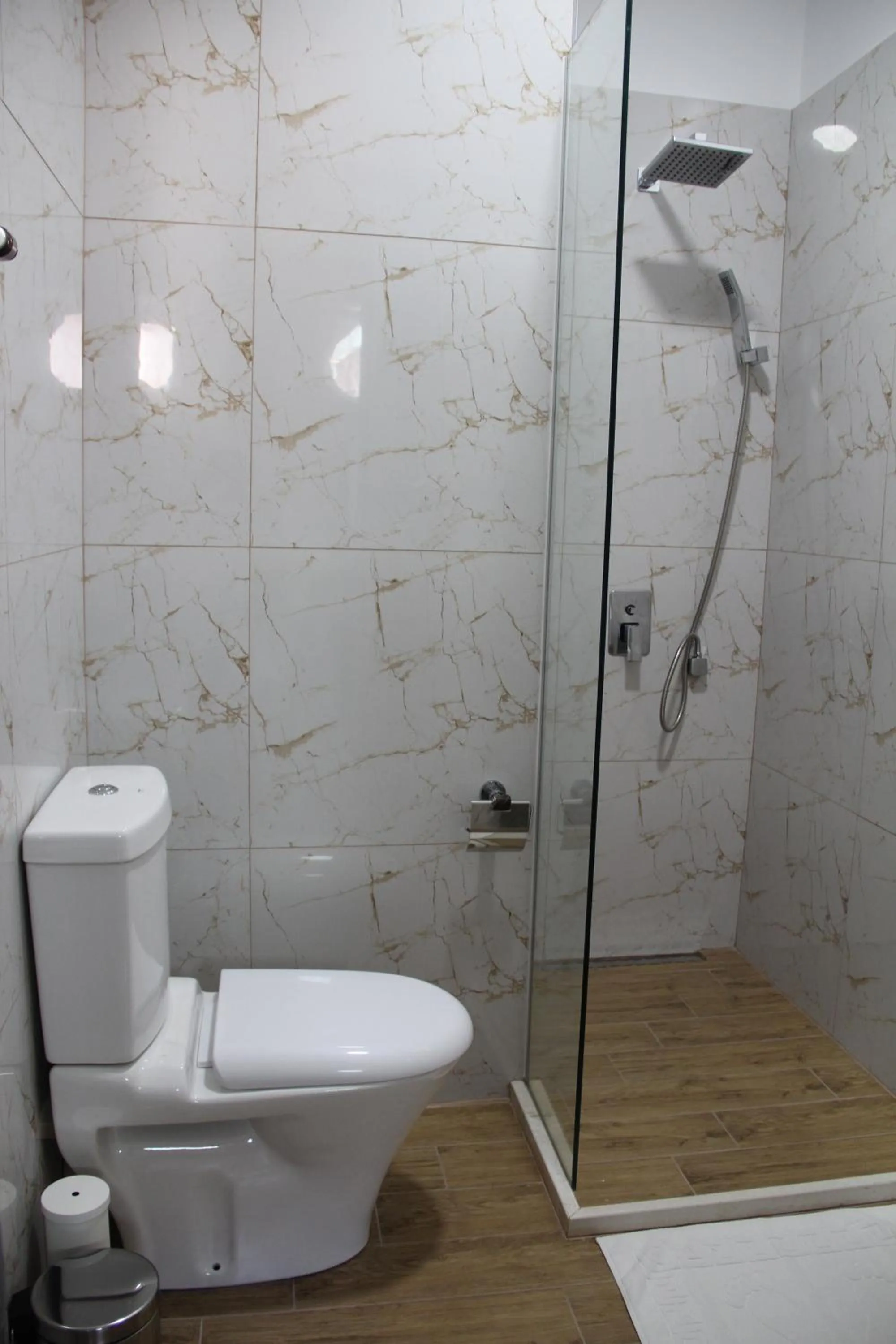 Bathroom in Hotel Hermes Tirana