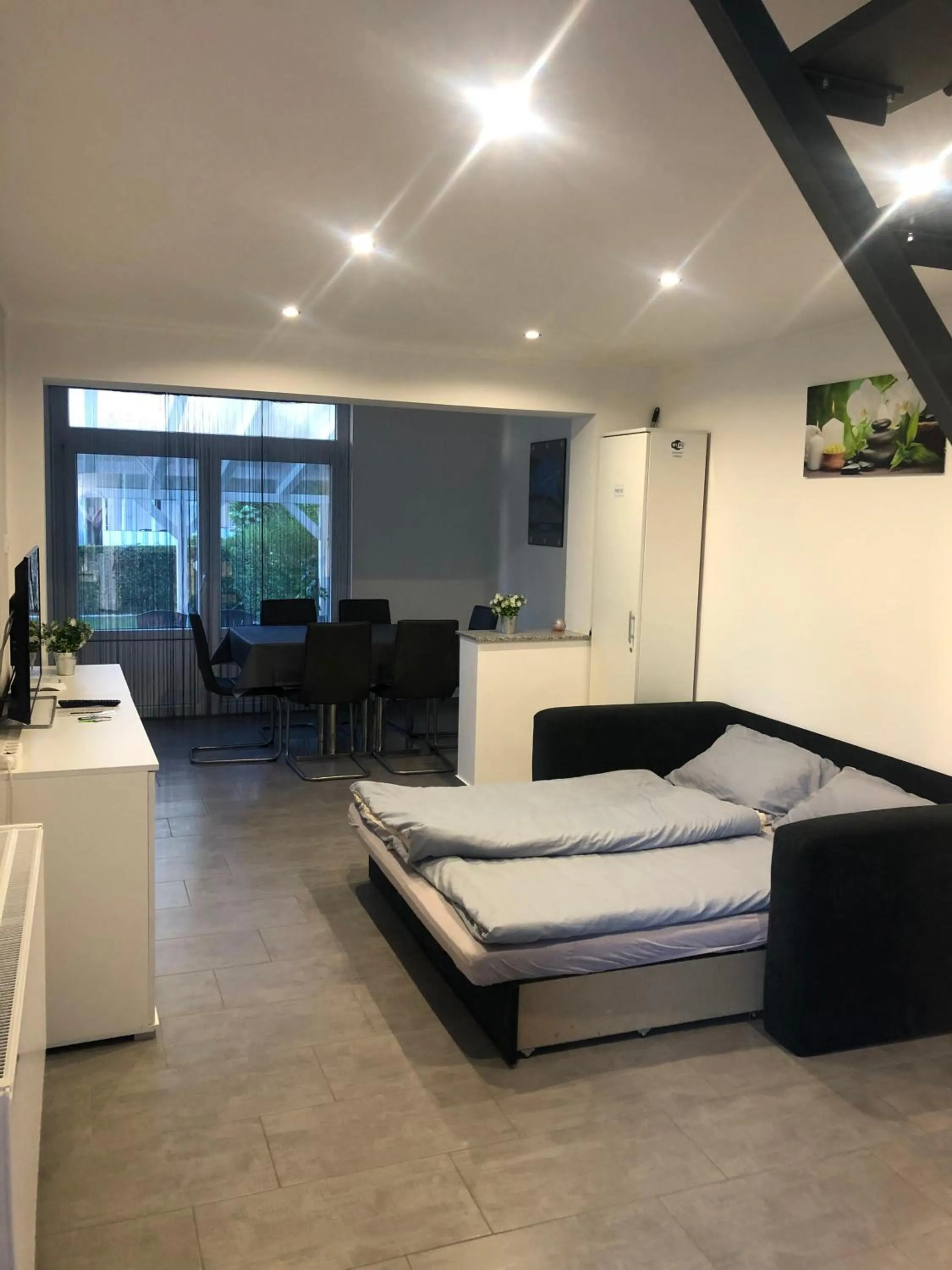 Bed in Heni Apartment