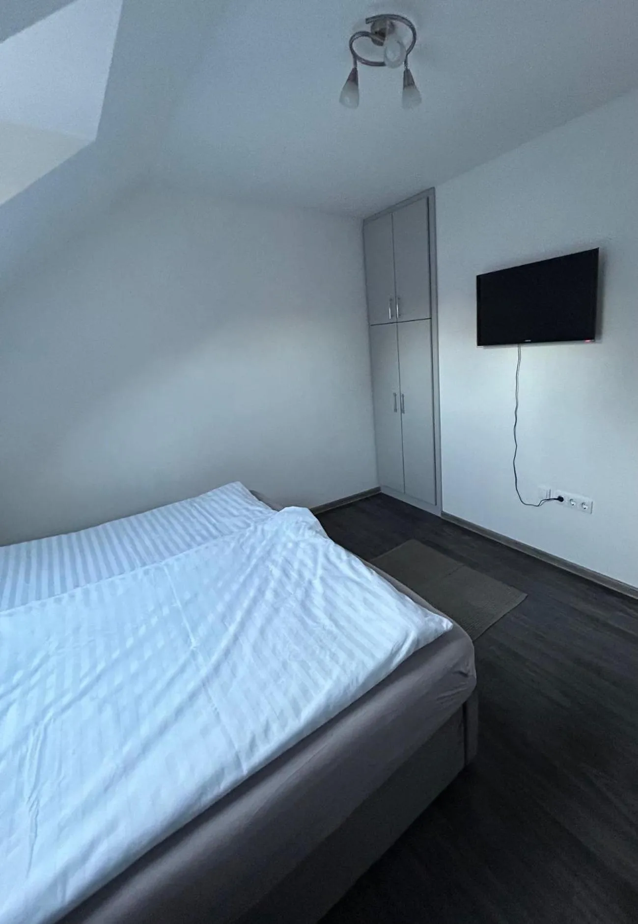 Bed in Heni Apartment