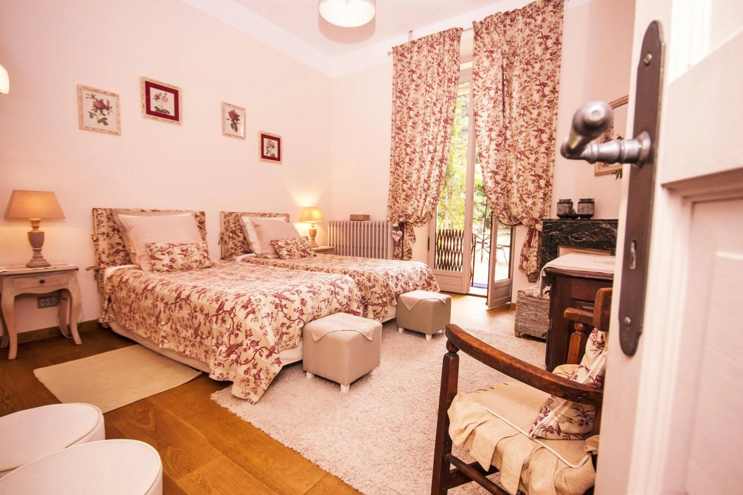 Bedroom, Bed in Les Luz - Chambres d'hôtes