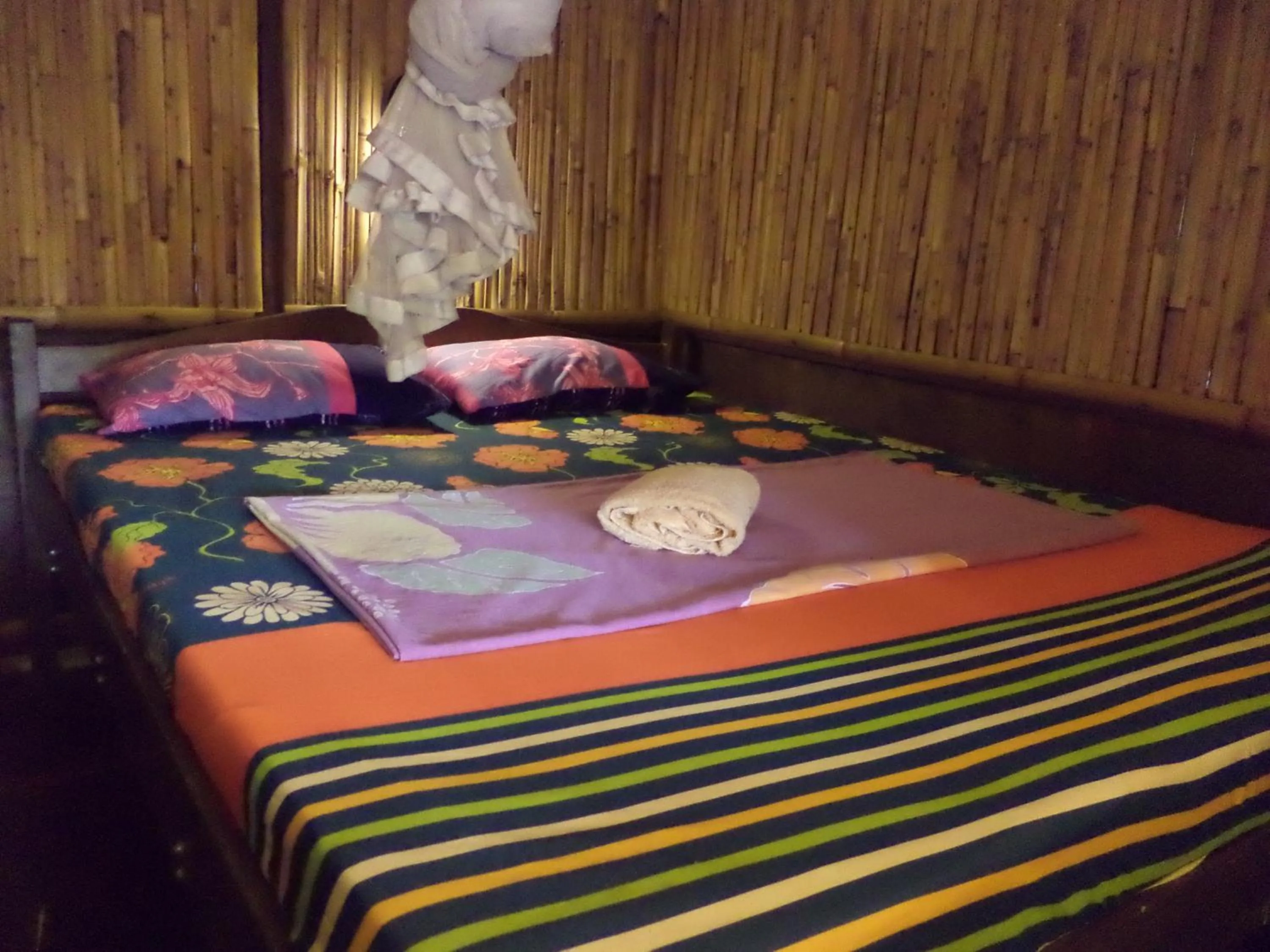 Bed in Topi inn