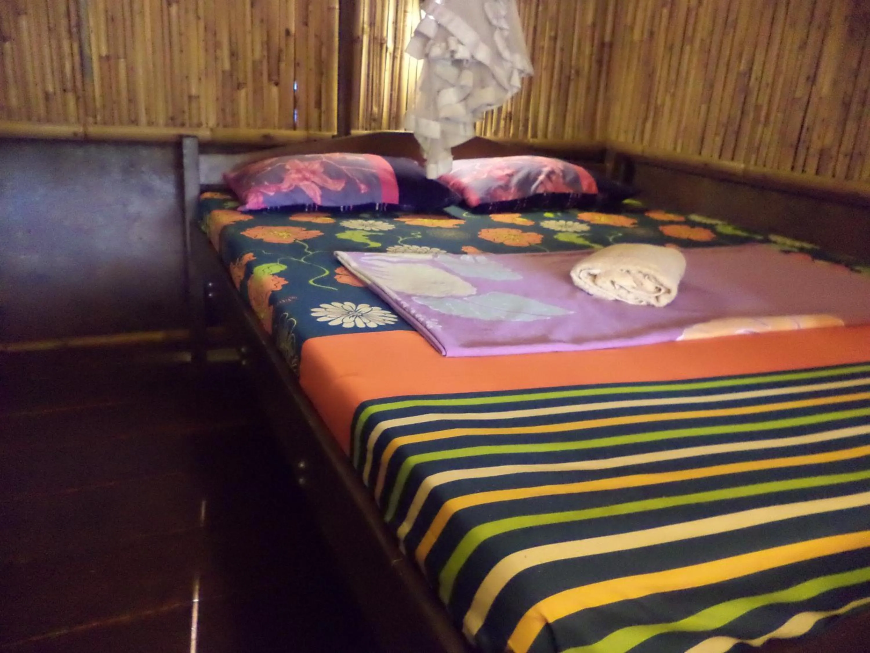 Bed in Topi inn