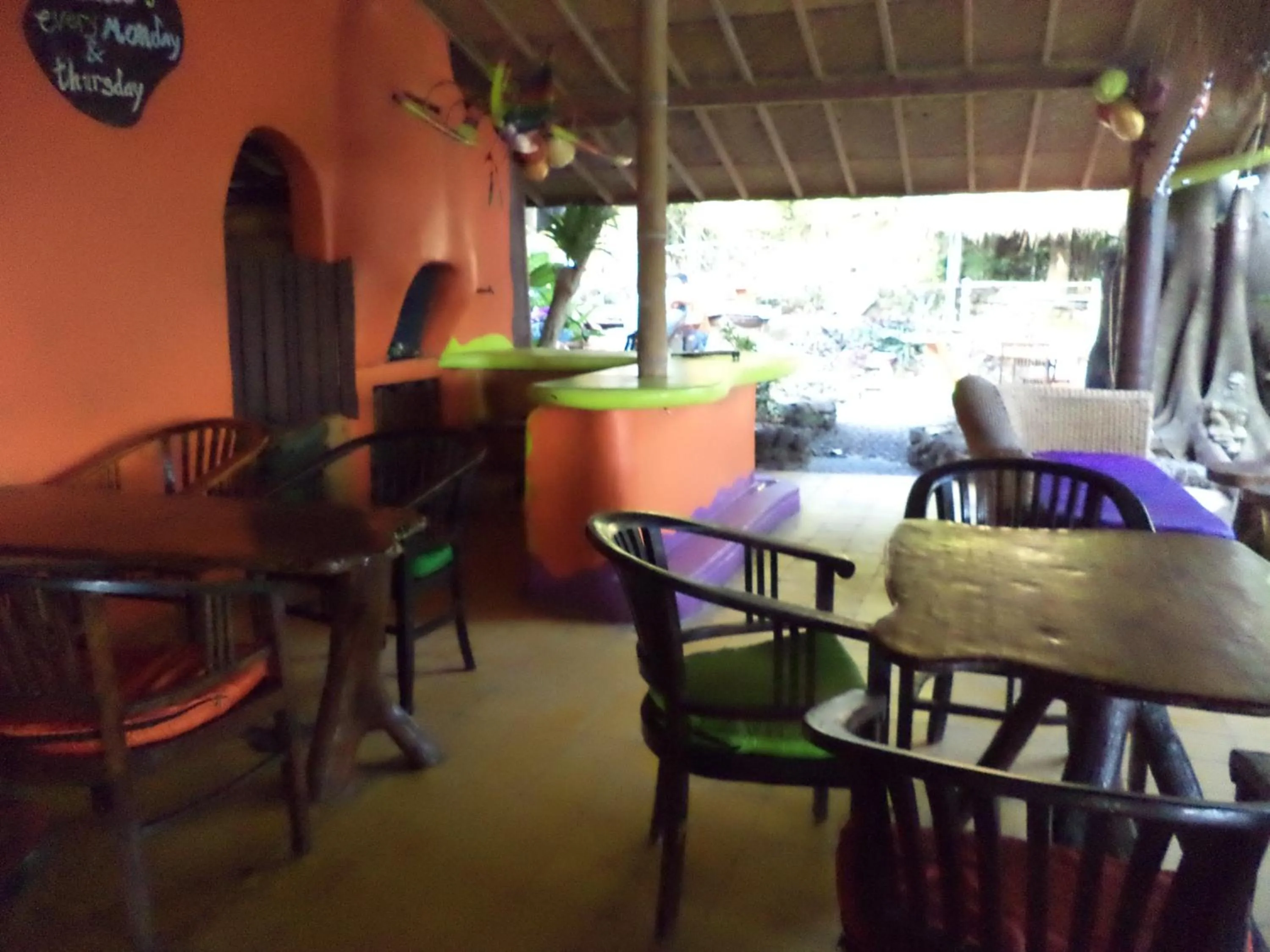 Topi inn