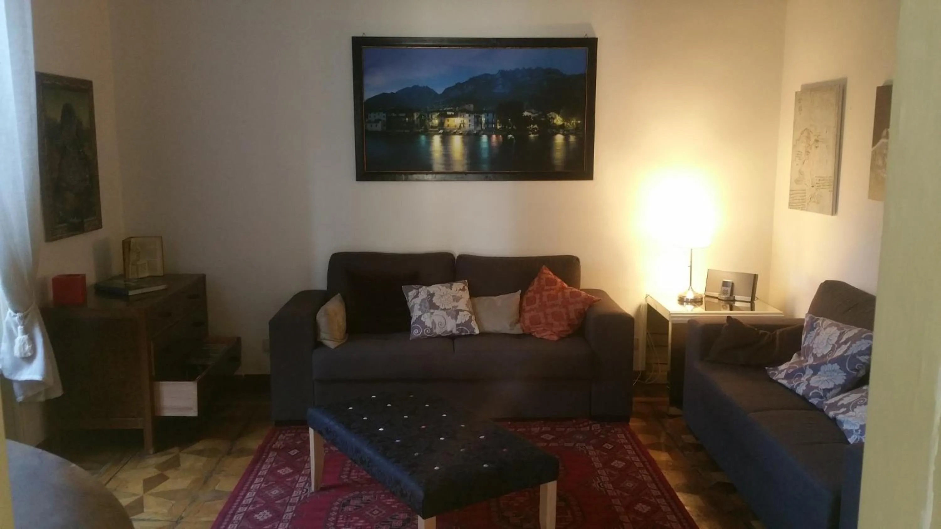 Communal lounge/ TV room in Villa del Cigno