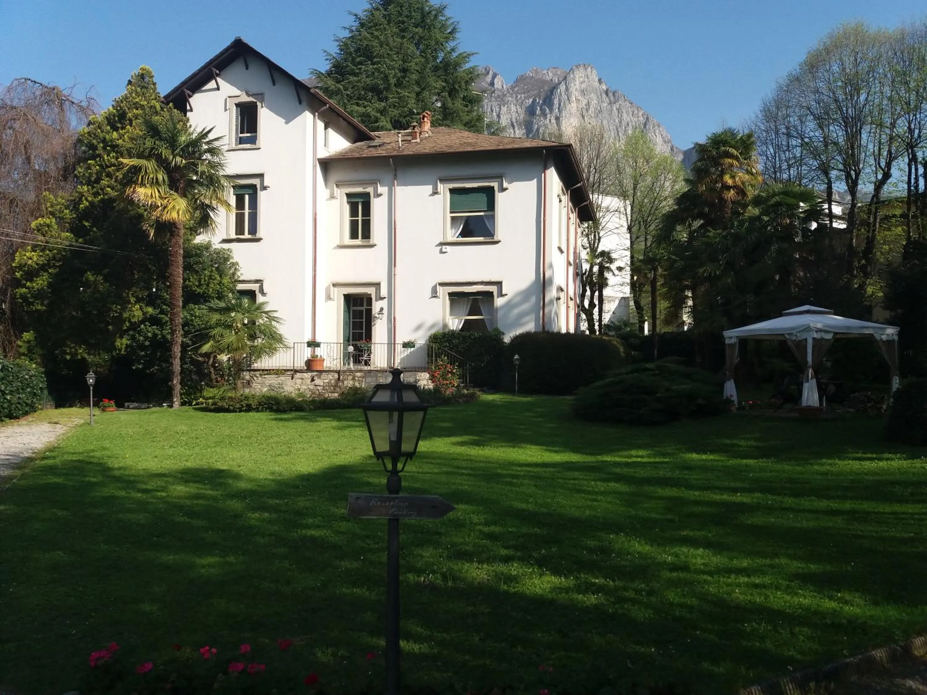 Property building in Villa del Cigno