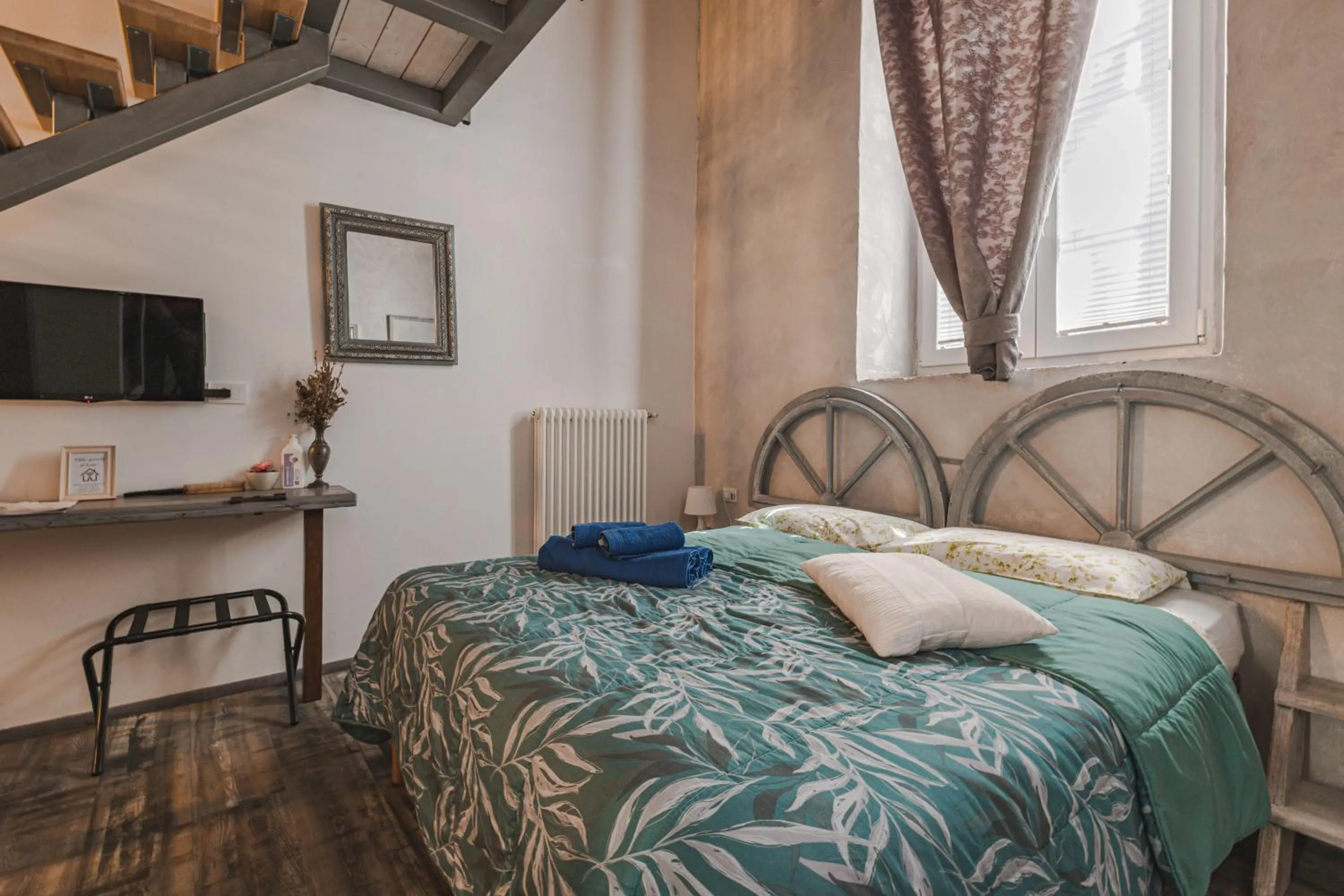 Bed in Trieste Art Loft