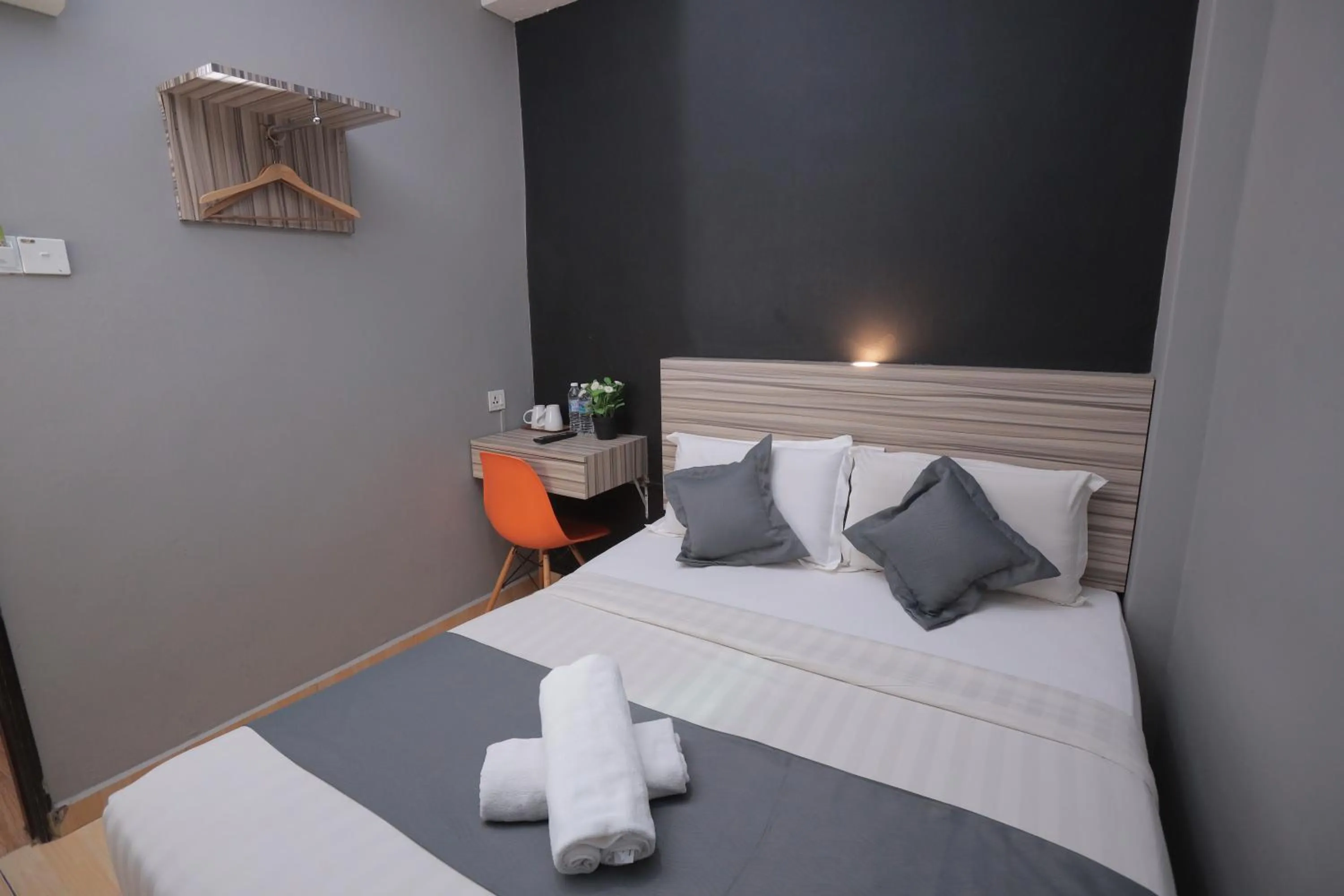 Bedroom, Bed in DJ Citi Inn Premier