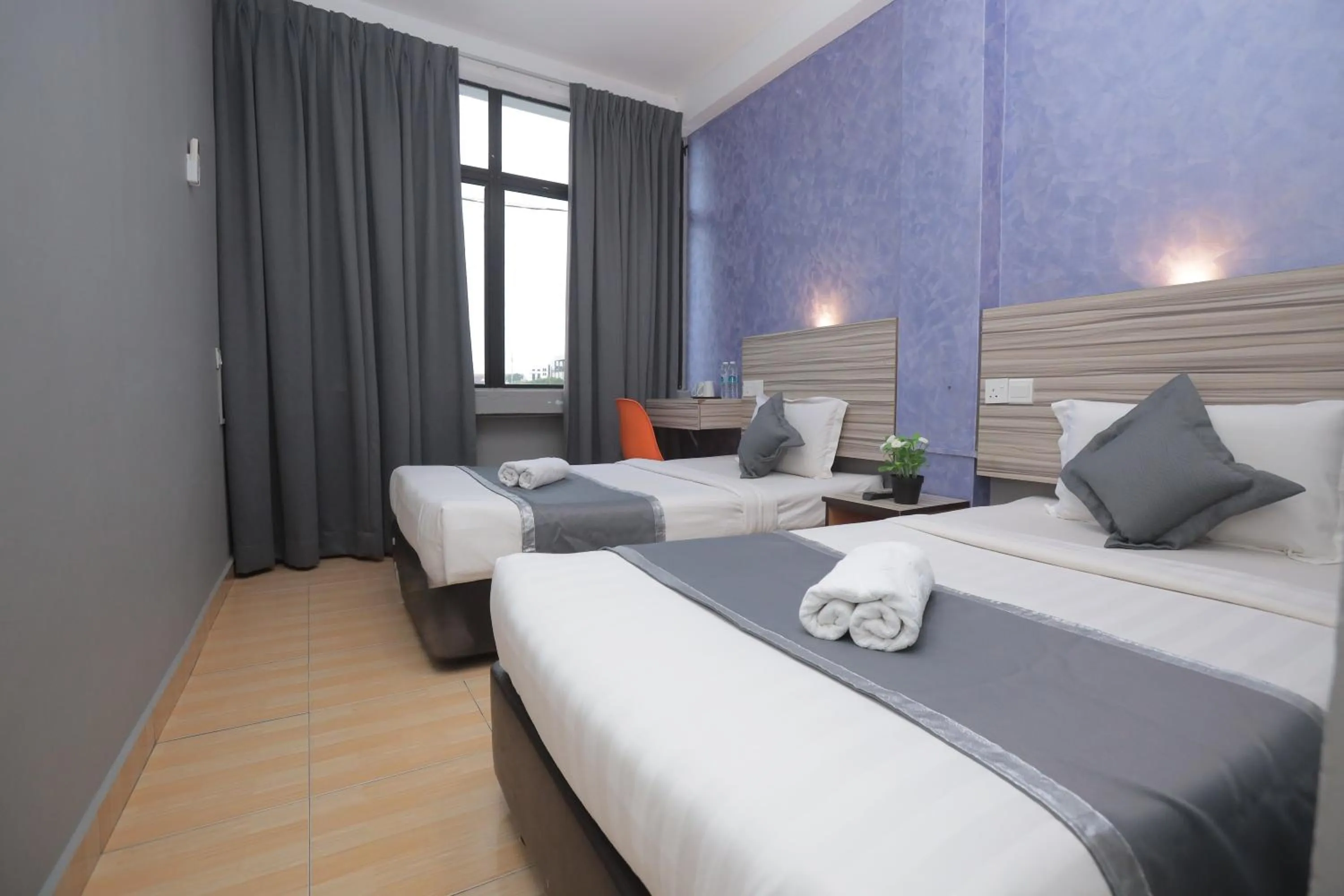 Bedroom, Bed in DJ Citi Inn Premier