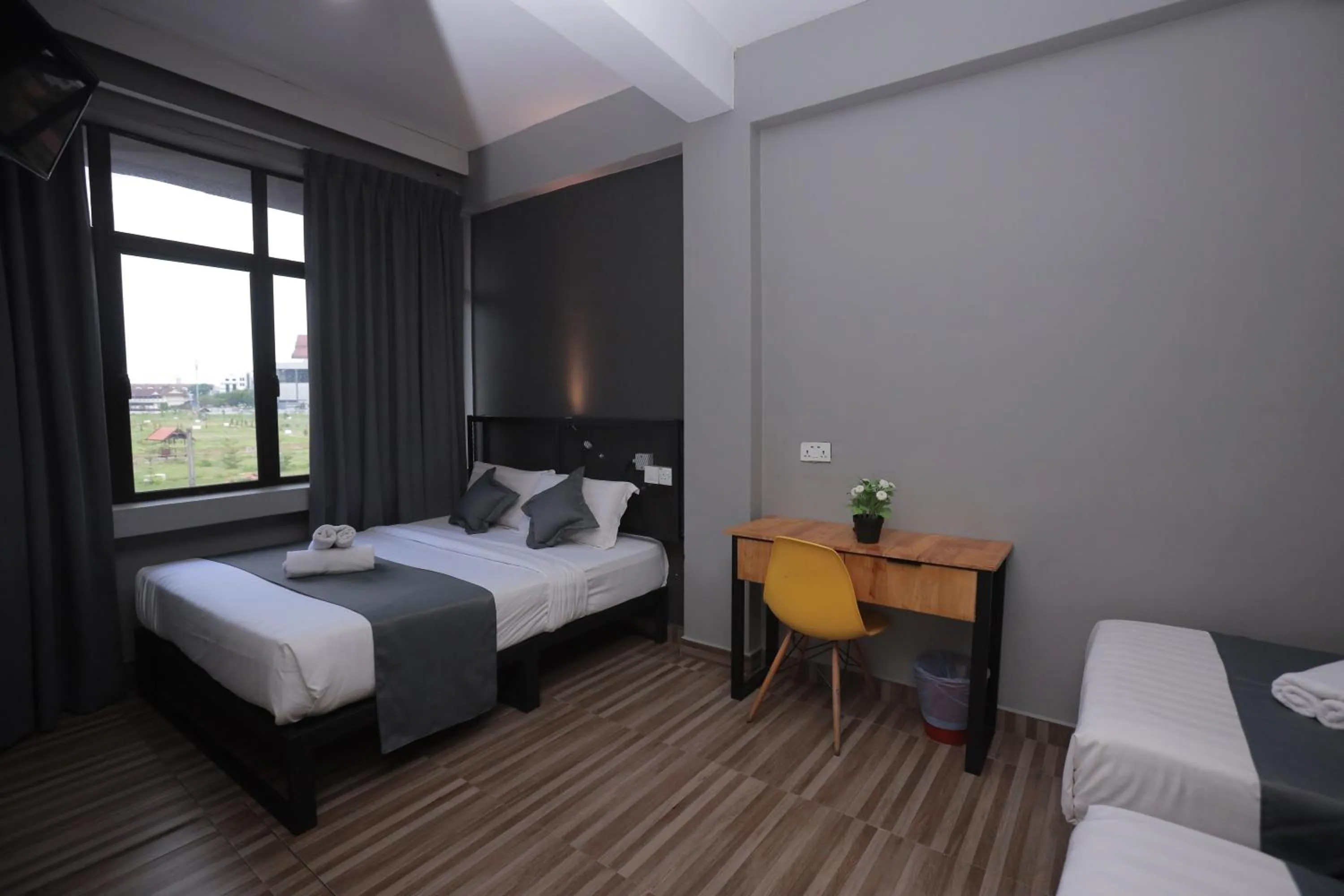 Bedroom, Bed in DJ Citi Inn Premier