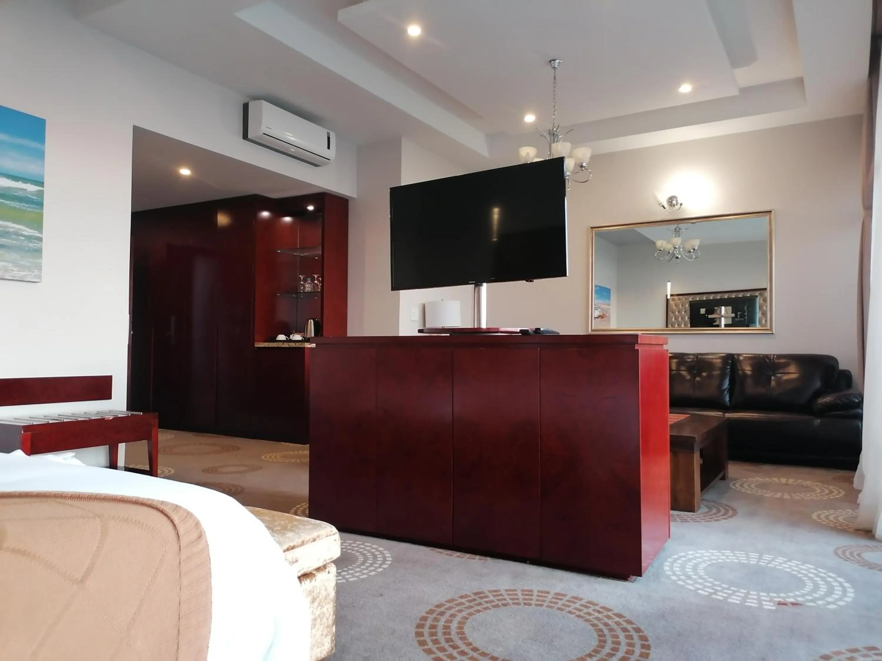 TV and multimedia in Flamingo Villas Boutique Hotel