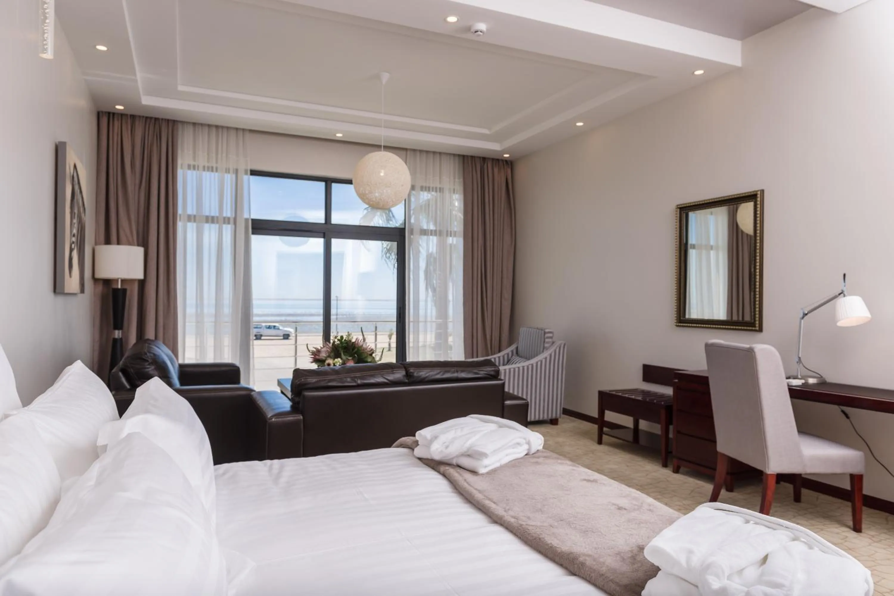 Day, Bed in Flamingo Villas Boutique Hotel