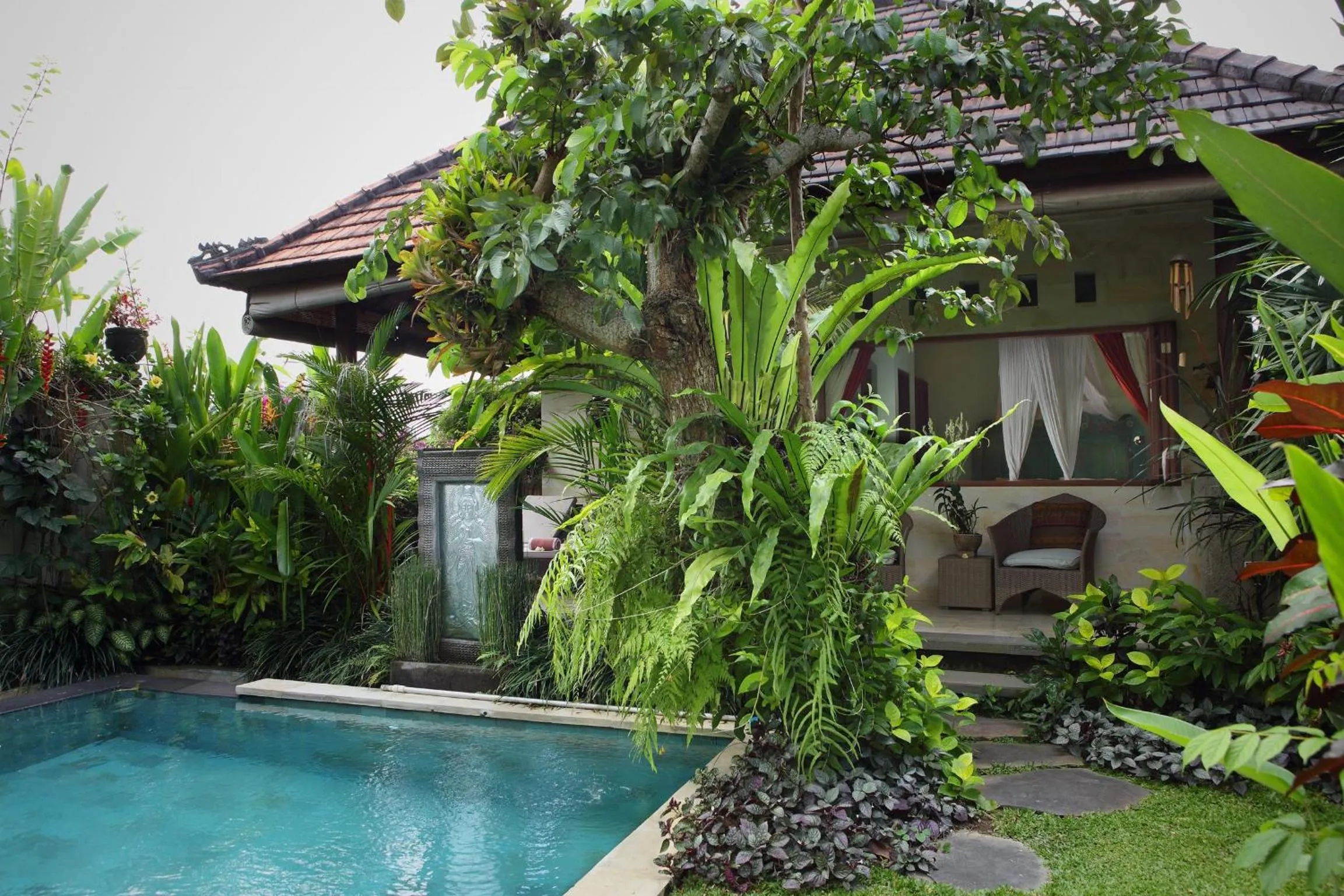 Swimming pool in Satori Villas Bali