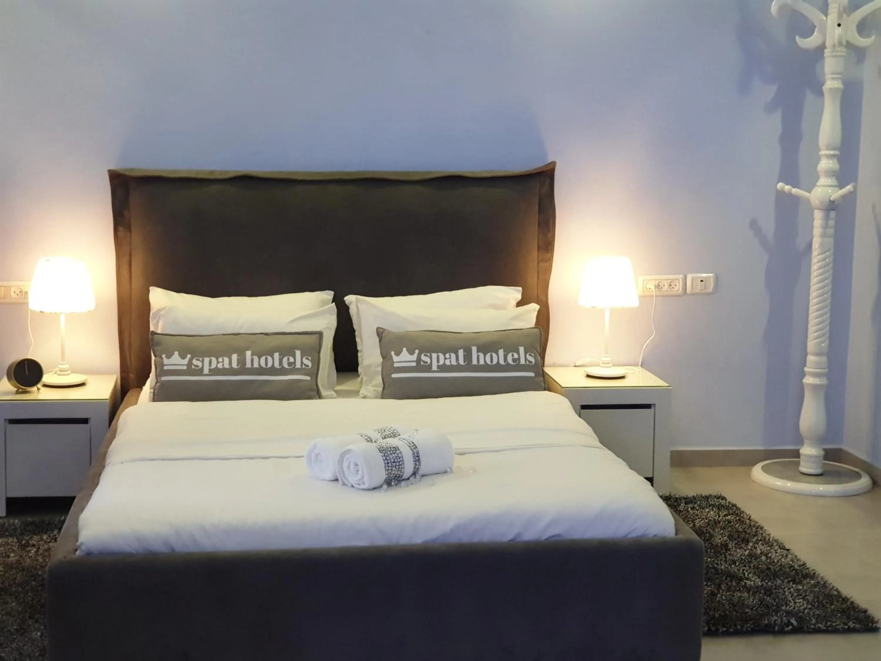 Photo of the whole room, Bed in Spat Hotel Ashdod