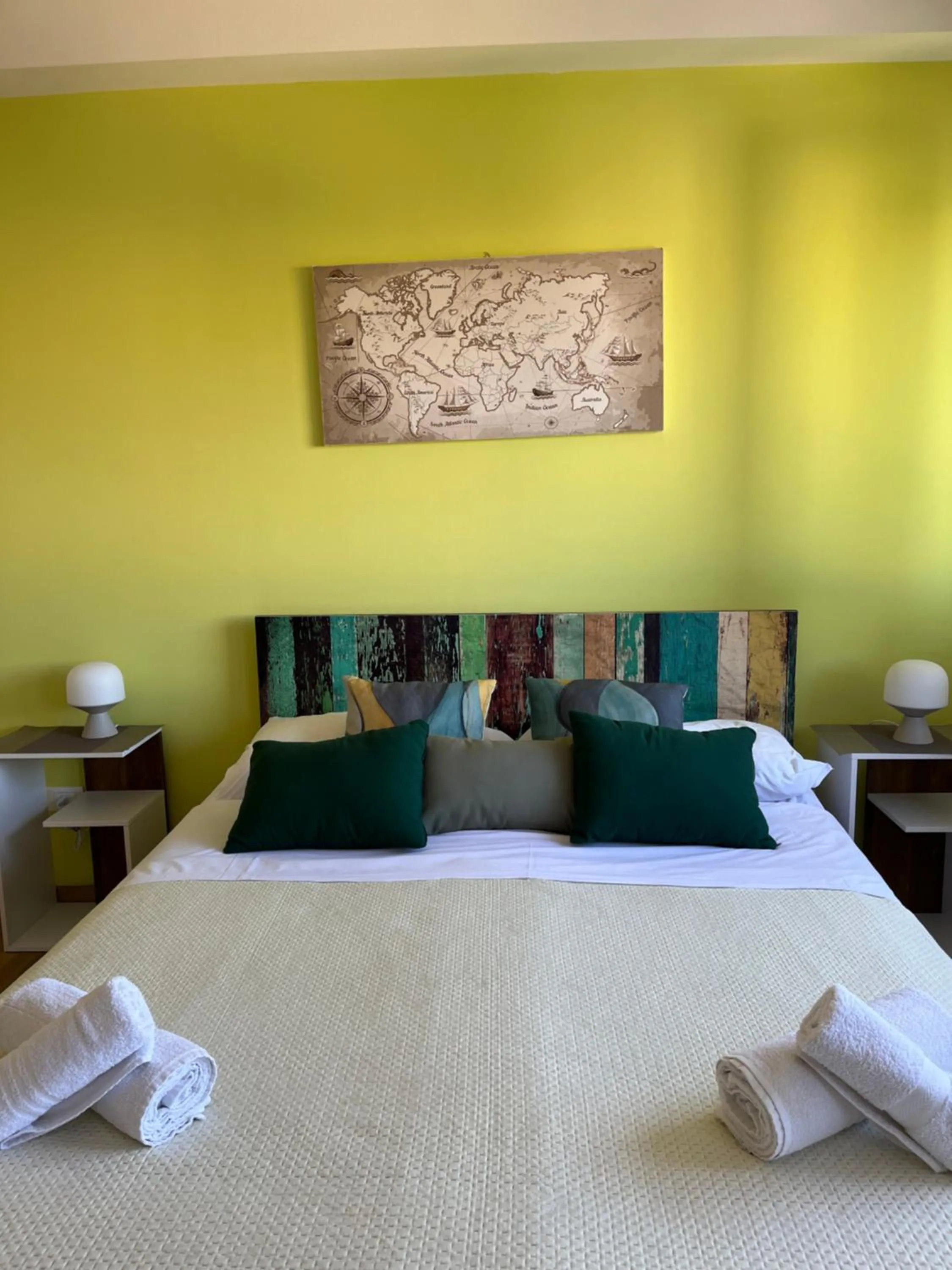 Bed in LeAlbe di Sicilia