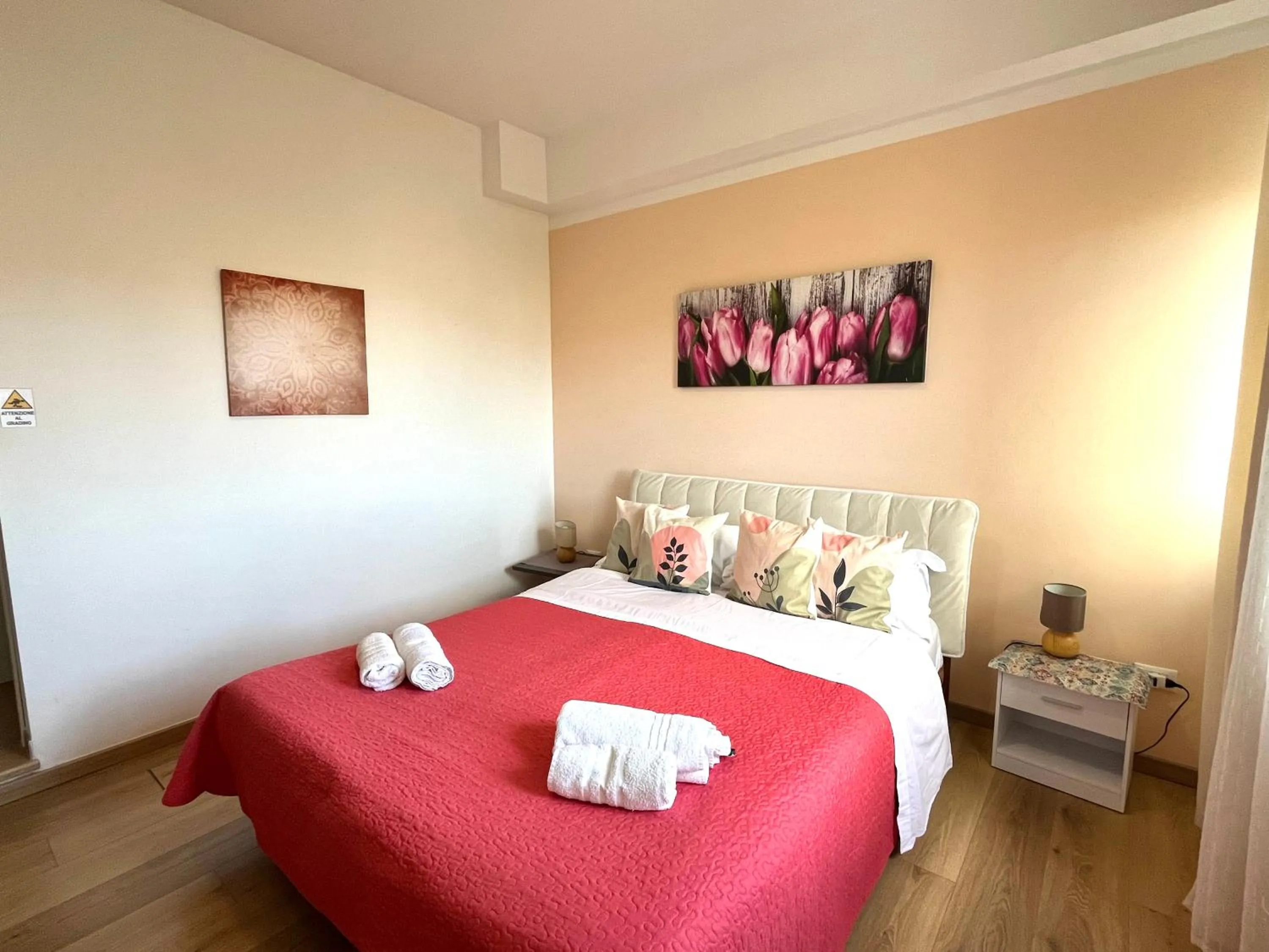 Photo of the whole room, Bed in LeAlbe di Sicilia