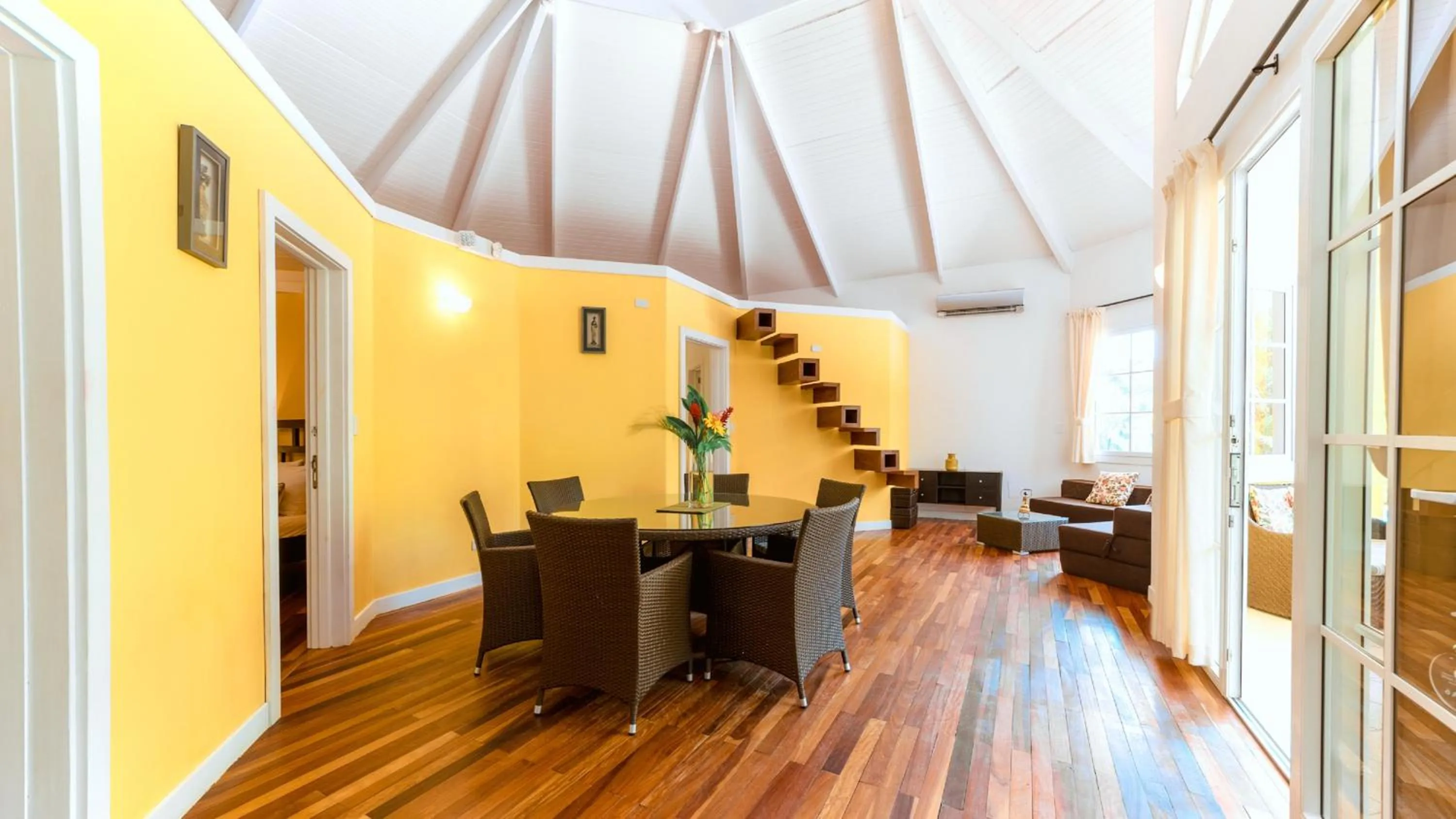 Living room in Lomas del Caribe