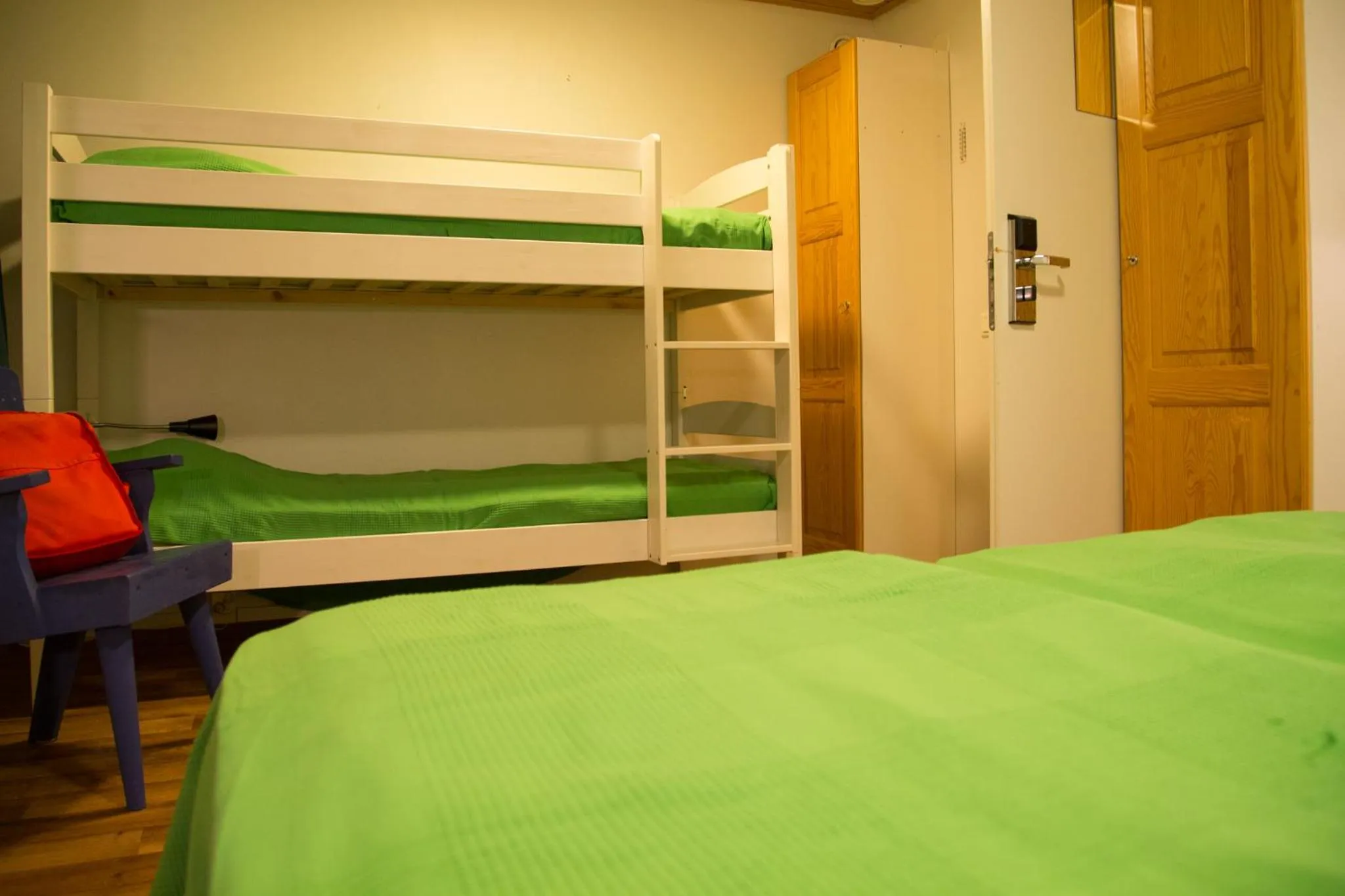 Photo of the whole room, Bed in Kuerkievari KuerHostel