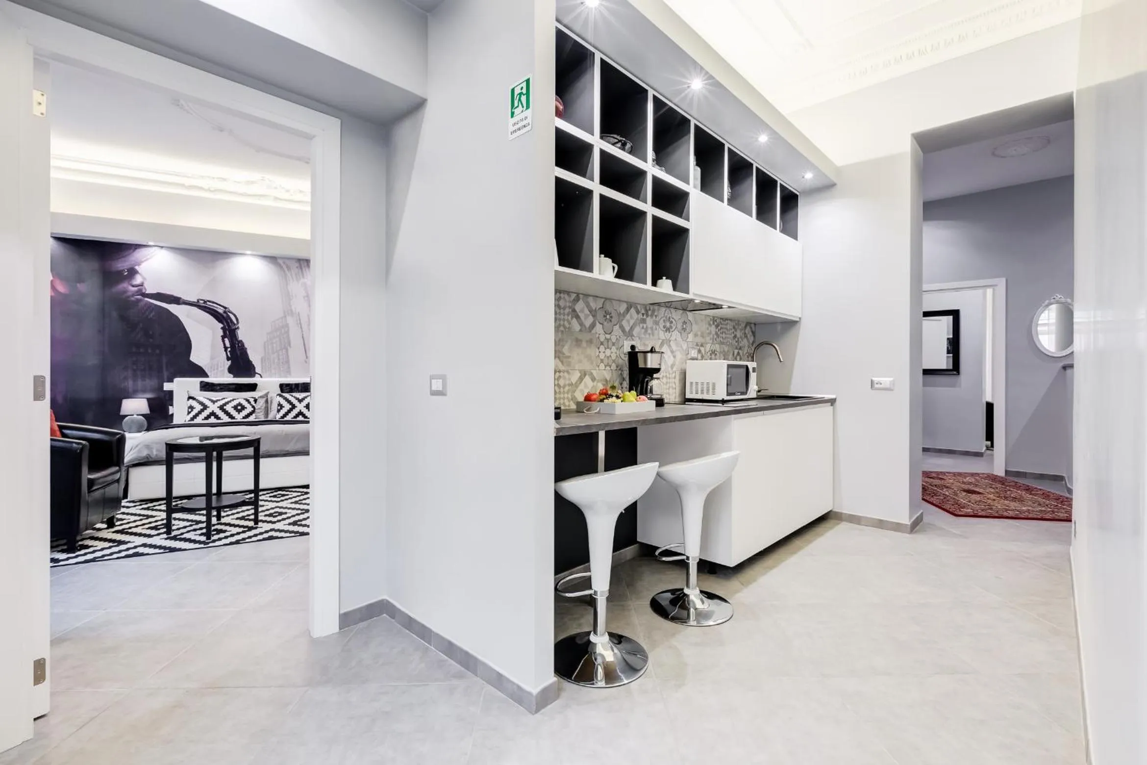 Communal kitchen in Maison Degli Artisti Suites