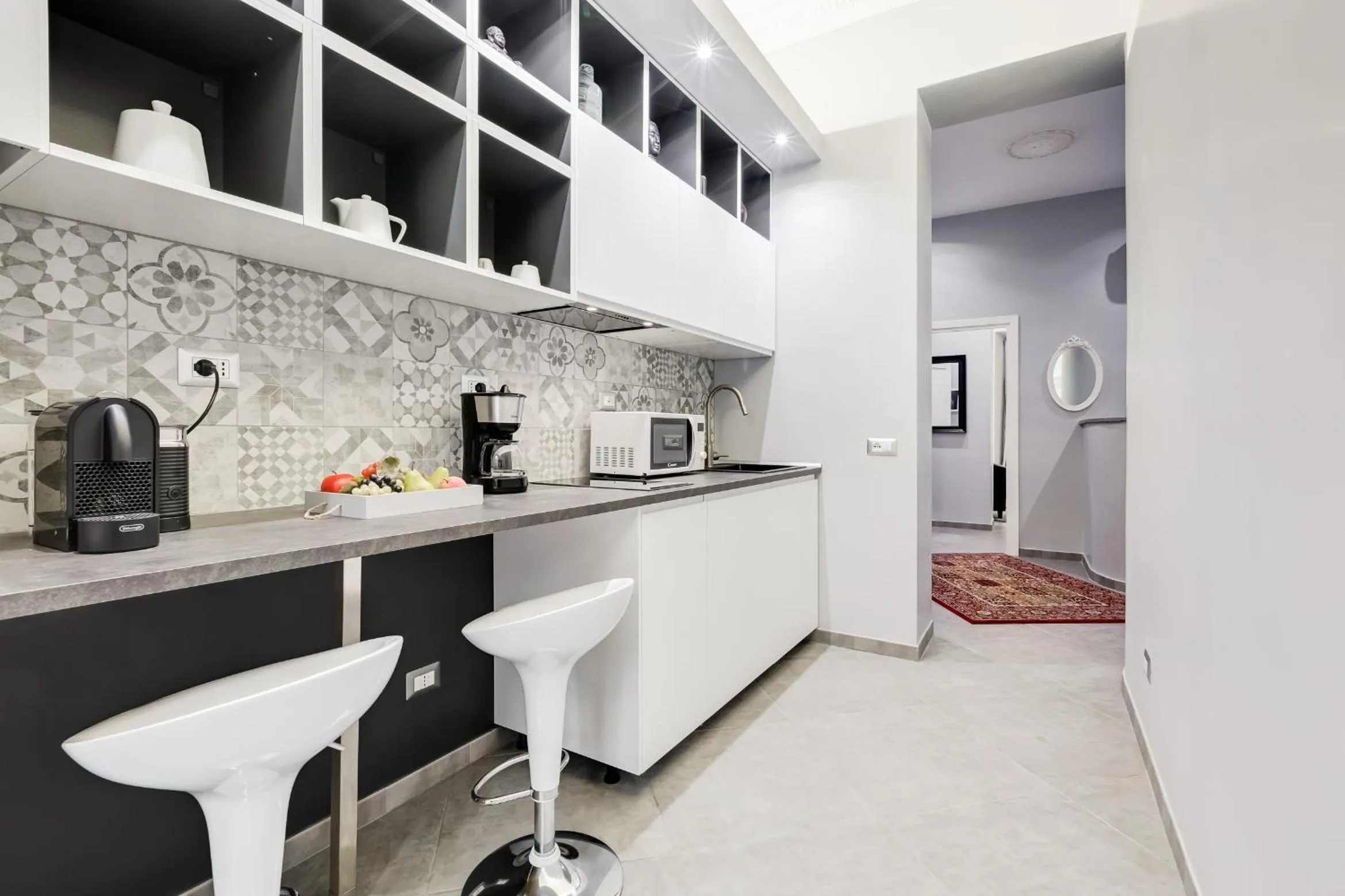 Communal kitchen in Maison Degli Artisti Suites