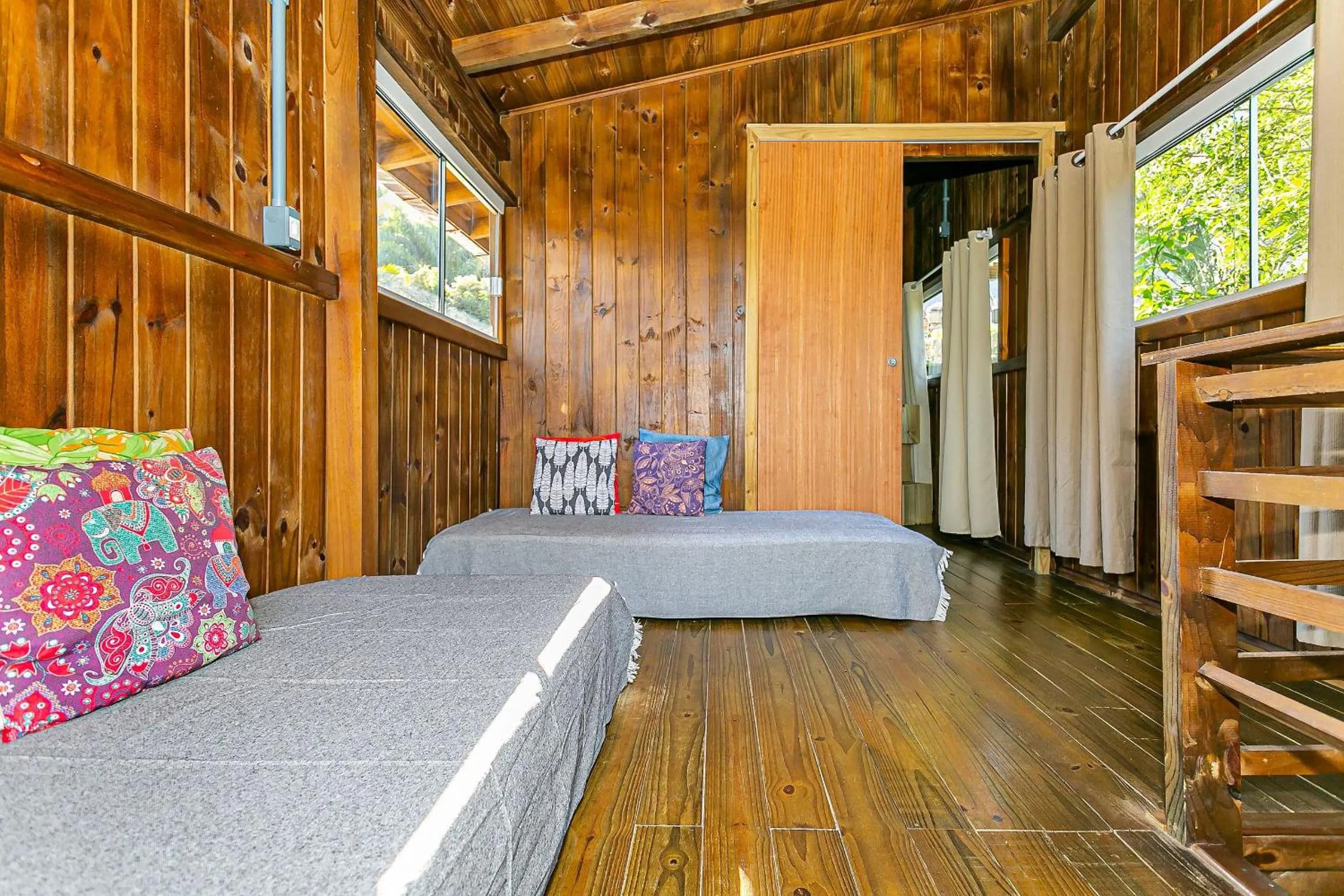 Living room, Bed in Moradas do Vale Praia do Rosa