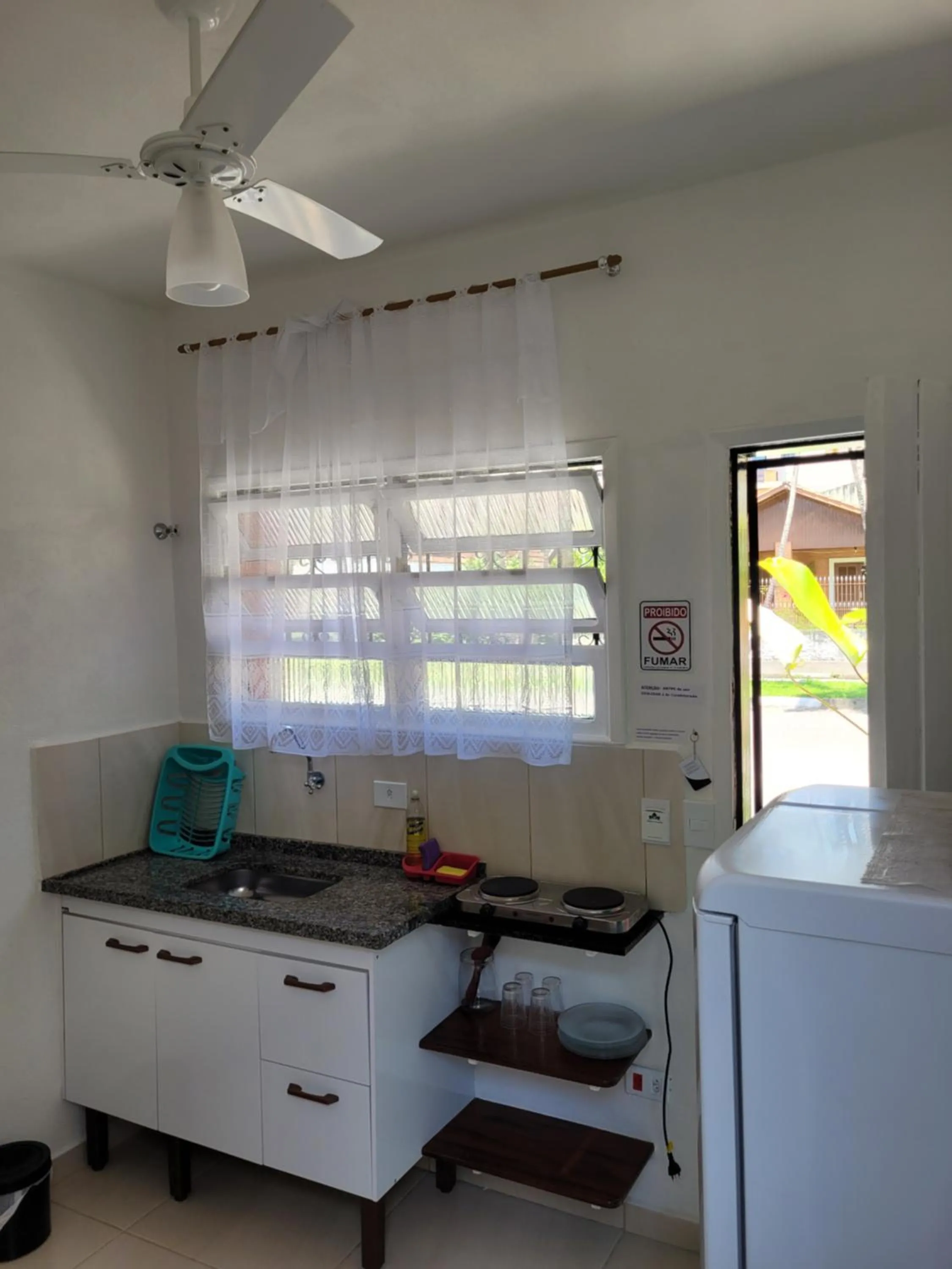 Kitchenette Charmosa no Itagua