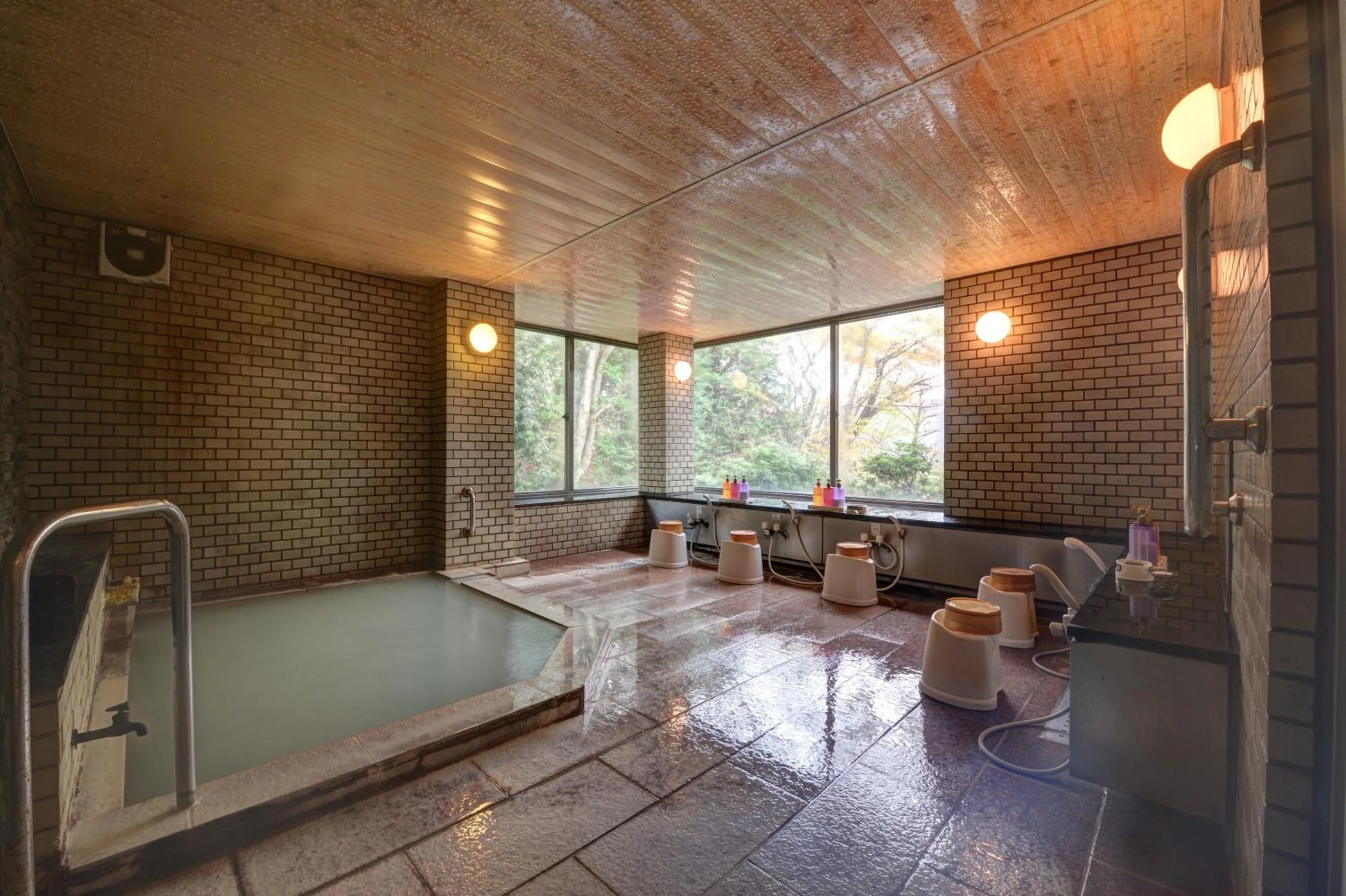 Hot Spring Bath in Mizu no Kaori