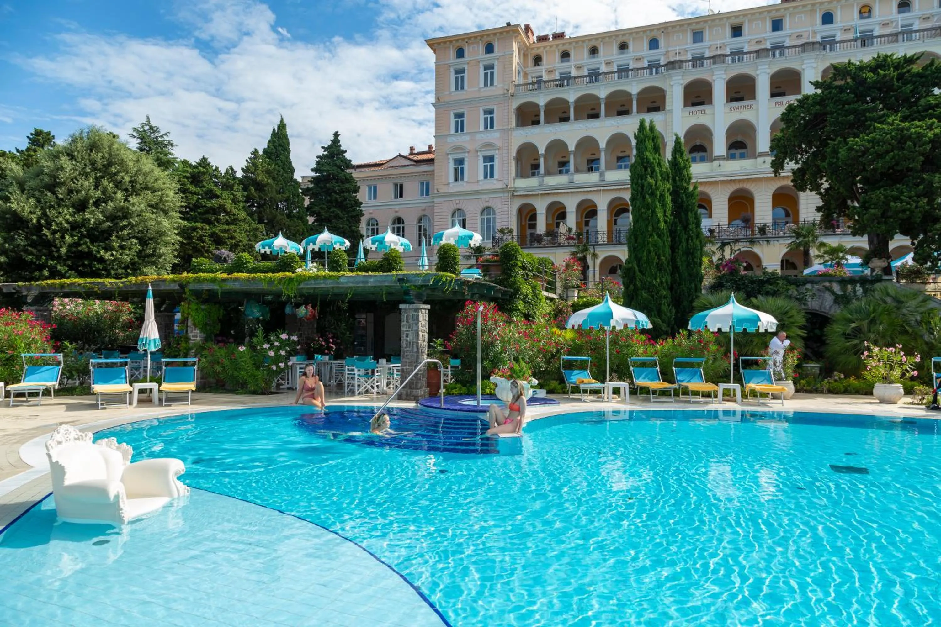Swimming pool in Hotel Kvarner Palace