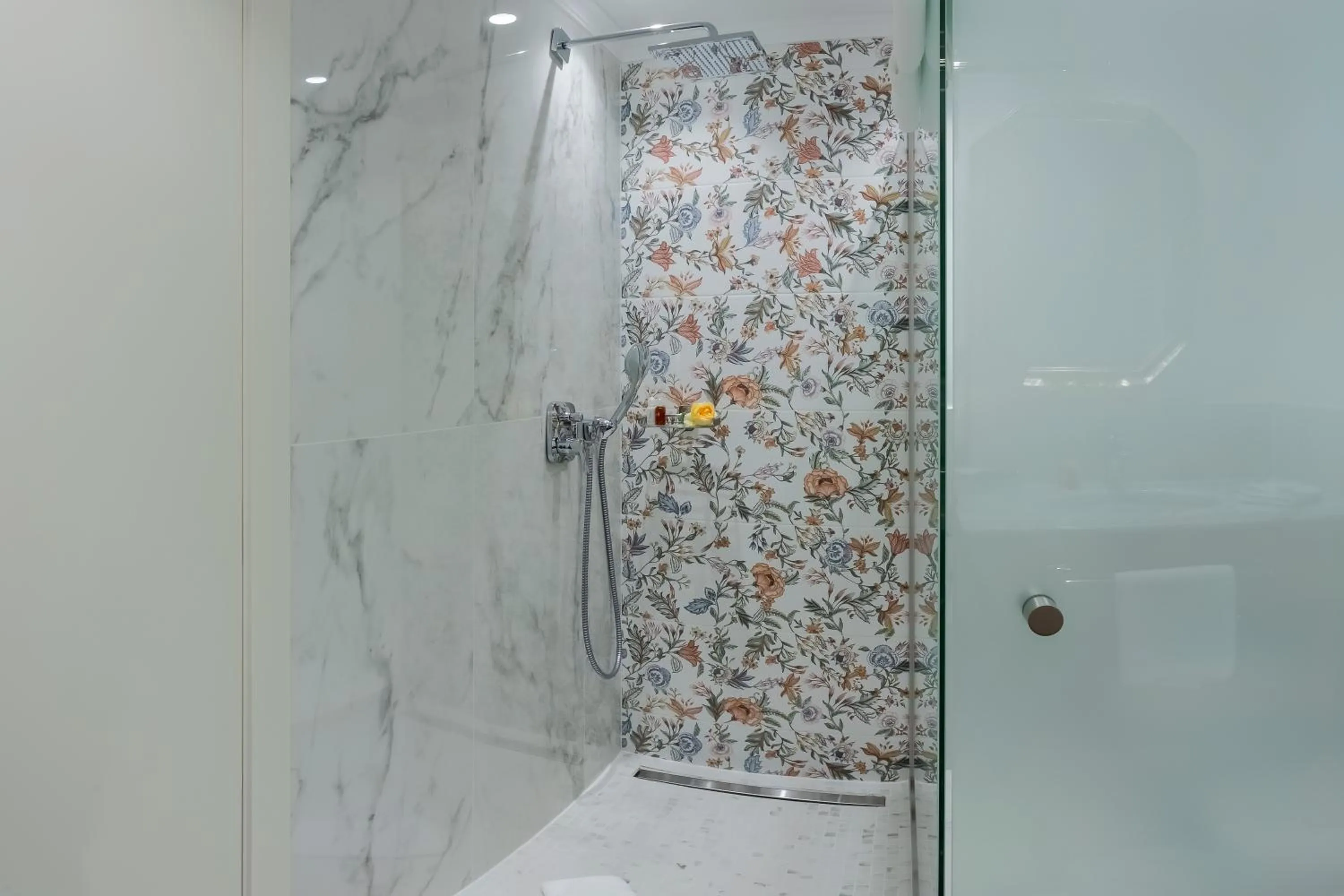 Bathroom in Hotel Kvarner Palace