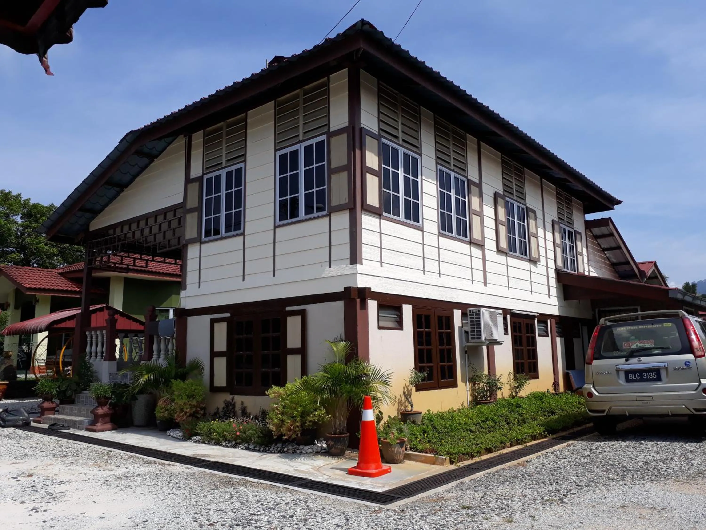 Teratak Opah Kamunting