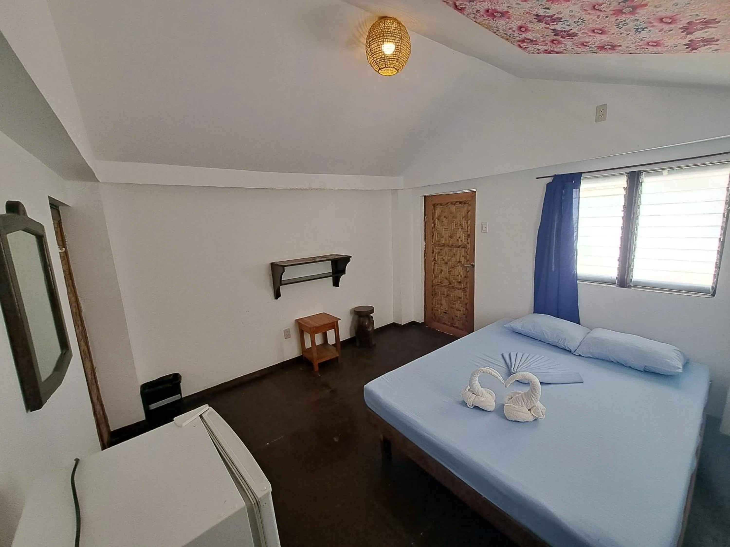 Photo of the whole room, Bed in Patrick's on the Beach Resort