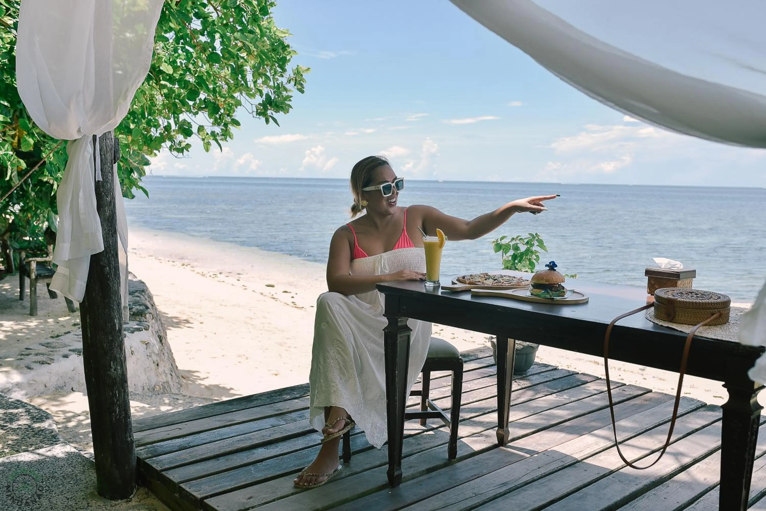 Restaurant/places to eat in Patrick's on the Beach Resort