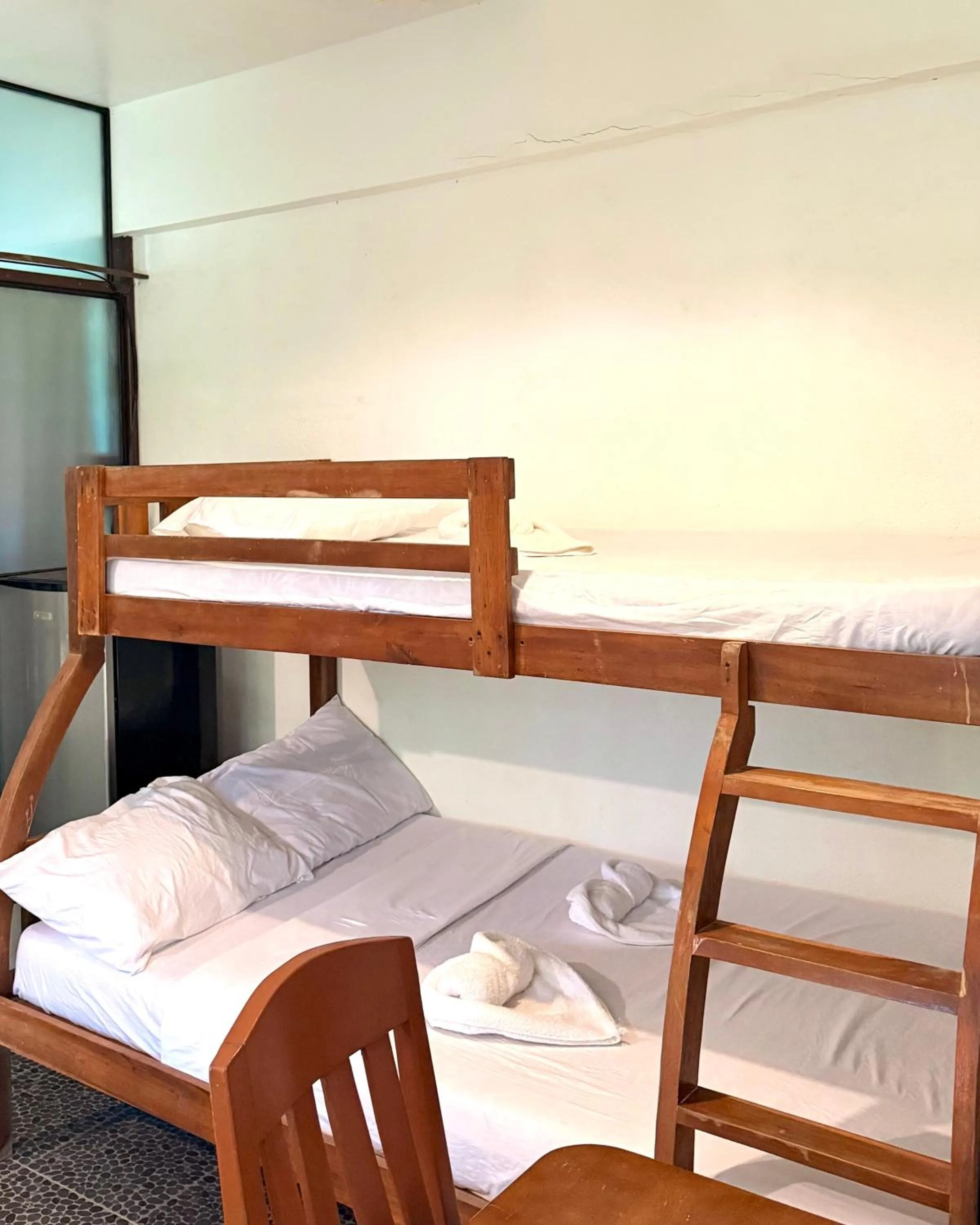 bunk bed, Bed in Patrick's on the Beach Resort
