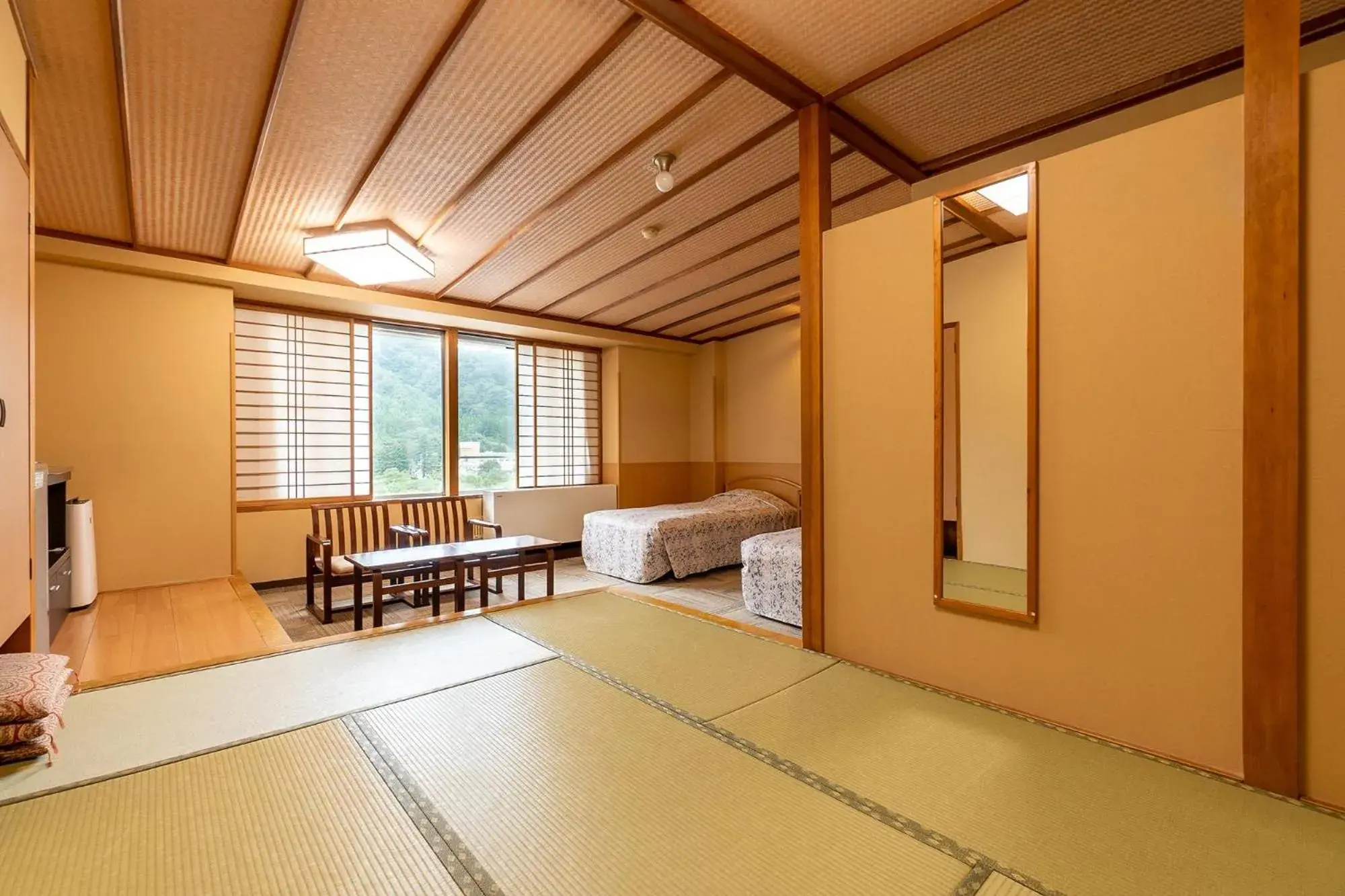 Photo of the whole room, Bed in Ooedo Onsen Monogatari Kounkaku Photo of the whole room, Bed in Ooedo Onsen Monogatari Kounkaku