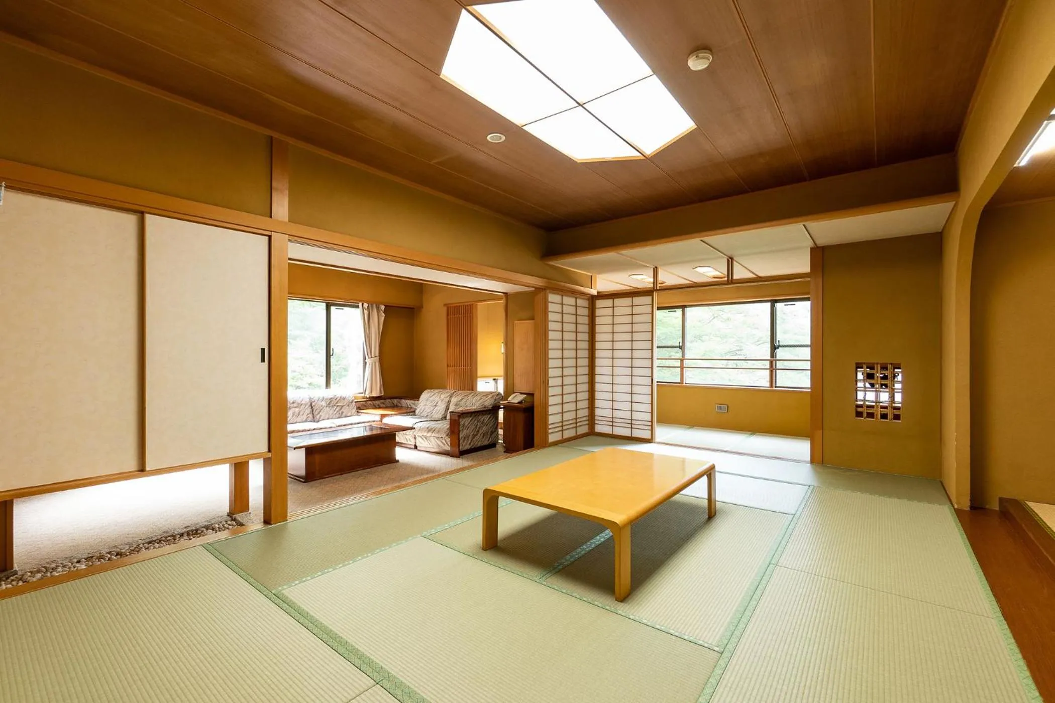 Photo of the whole room, Bed in Ooedo Onsen Monogatari Kounkaku