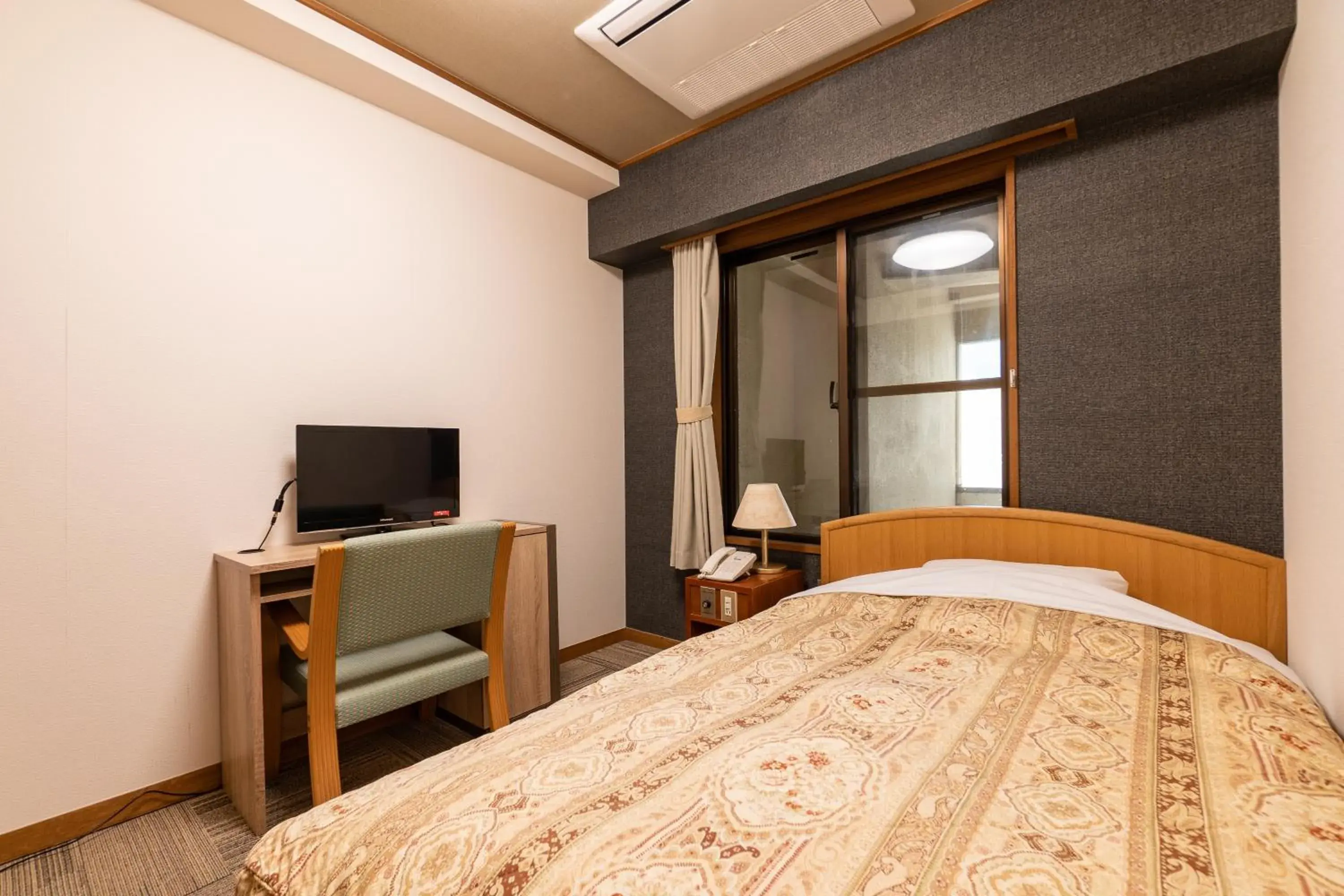 Economy Single Room - single occupancy - Non-Smoking - Private Bathroom in Ooedo Onsen Monogatari Kounkaku Economy Single Room - single occupancy - Non-Smoking - Private Bathroom in Ooedo Onsen Monogatari Kounkaku