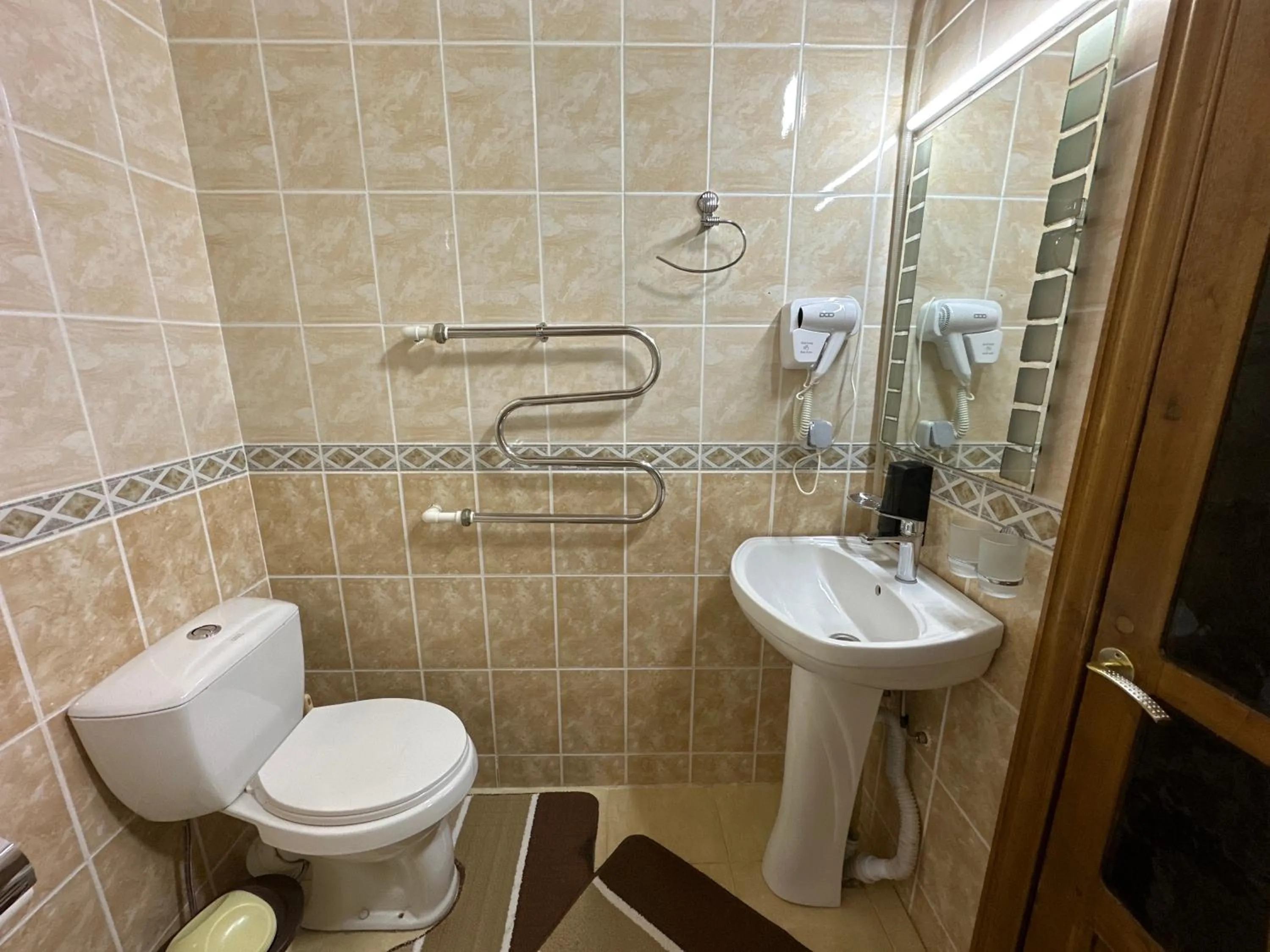 Toilet in Rizo Boutique