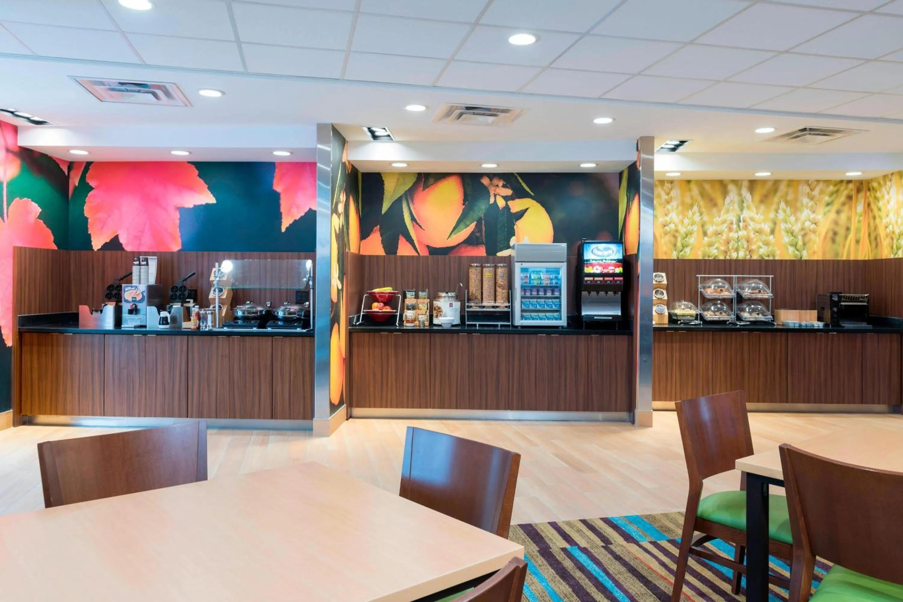 Breakfast in Fairfield Inn & Suites by Marriott Medina